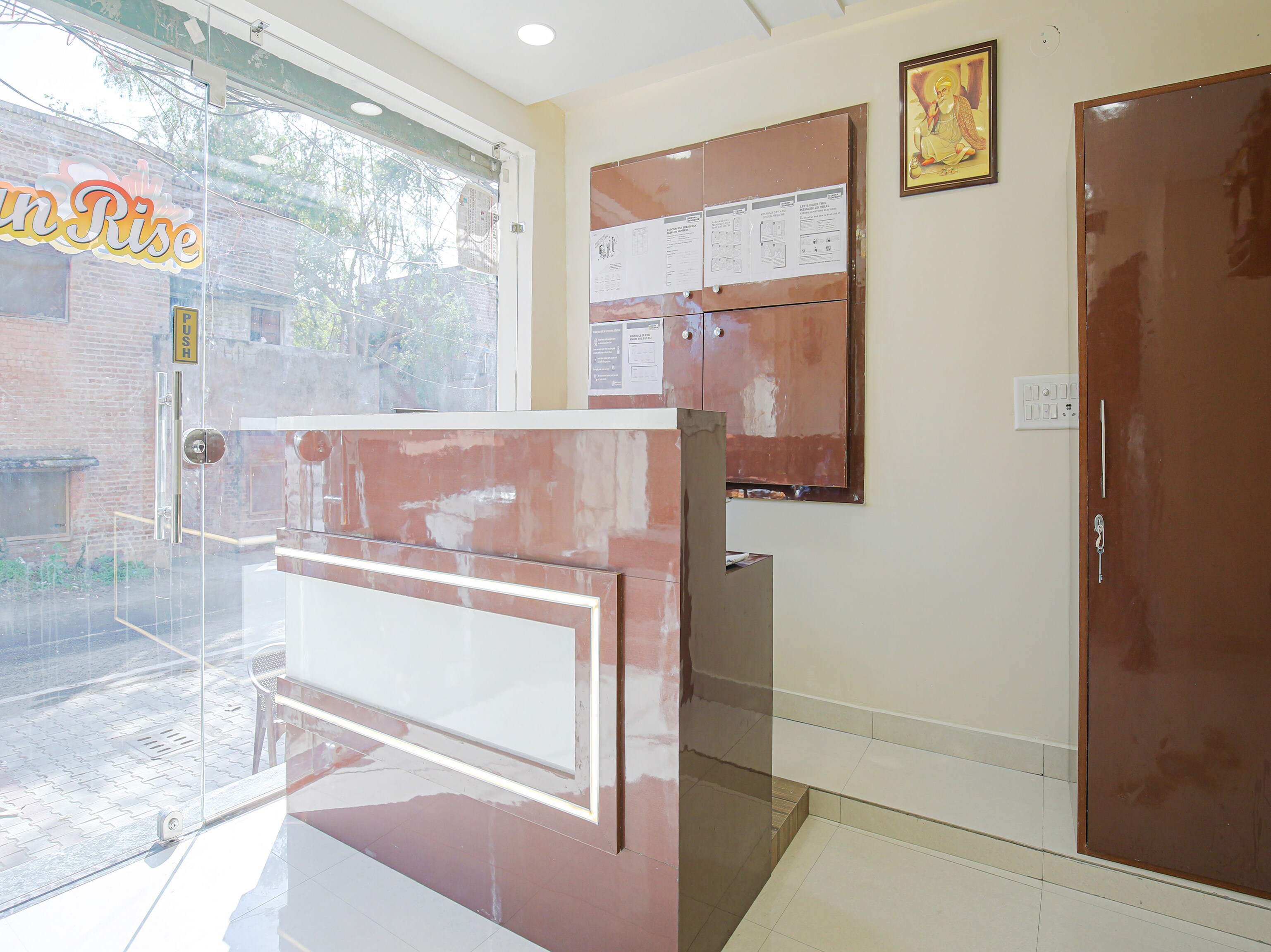 OYO 87041 Hotel Sunrise, Ludhiana 5