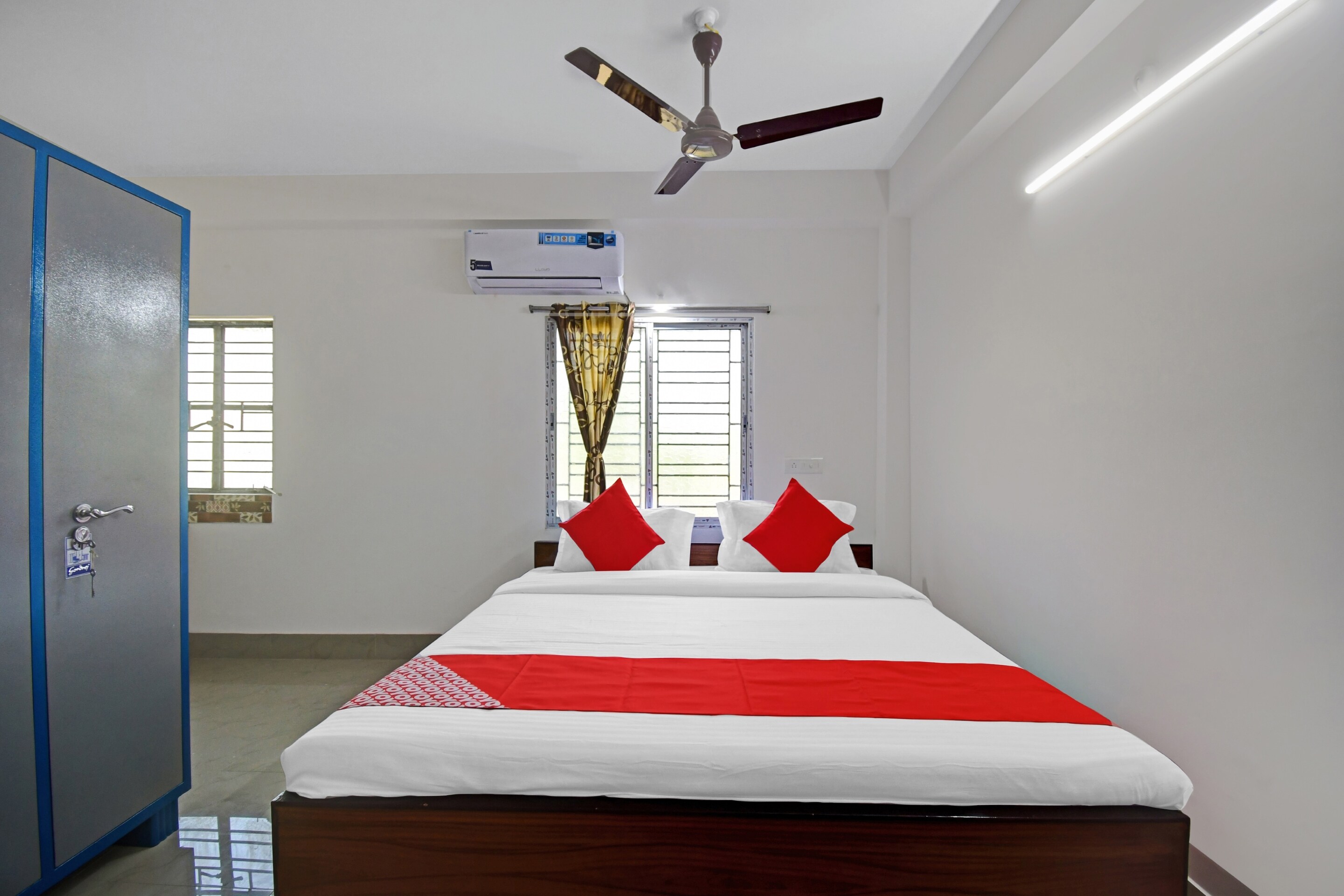 OYO 87280 Hotel Grand Eden, Kolkata 2
