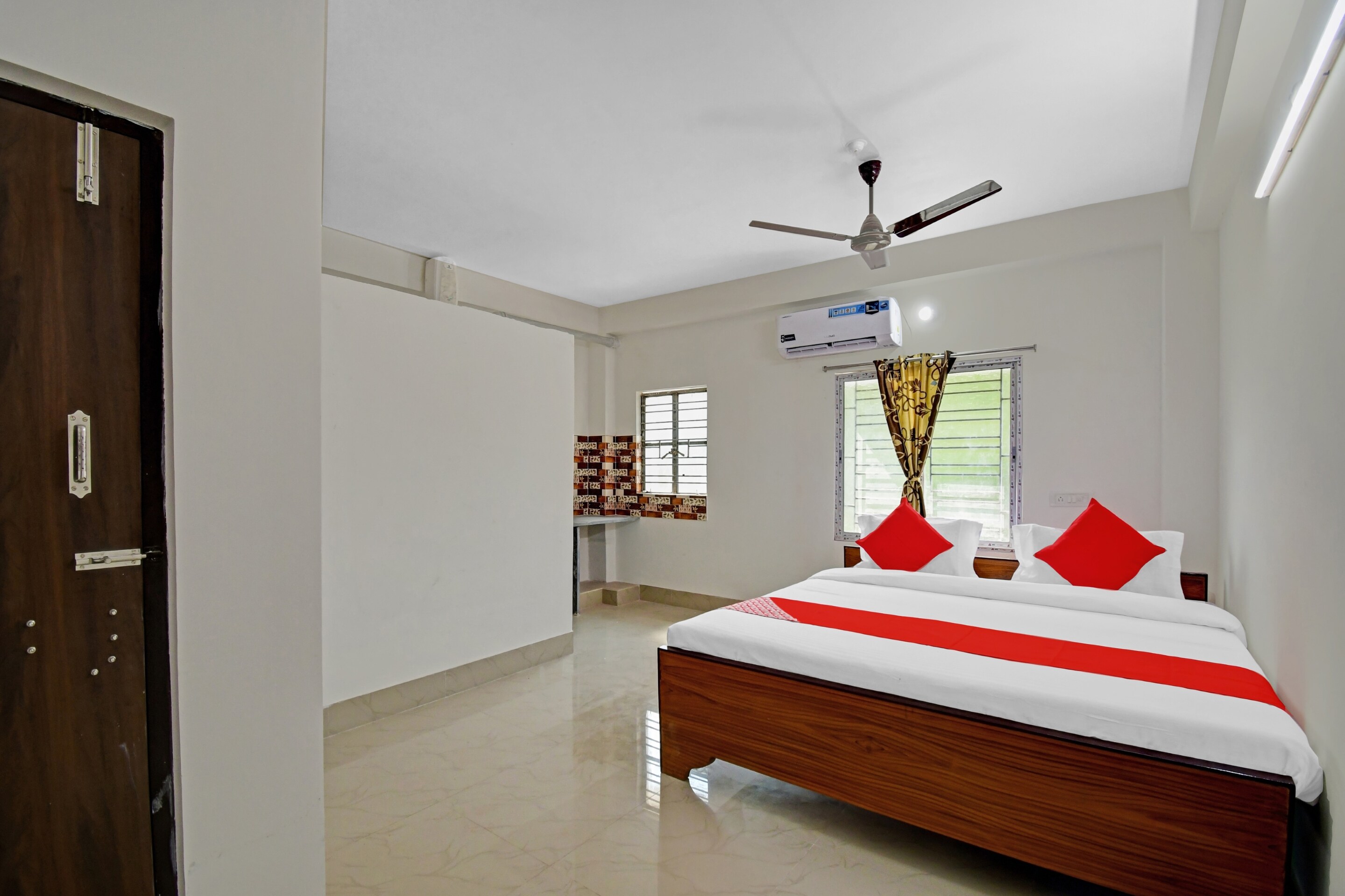 OYO 87280 Hotel Grand Eden, Kolkata 3
