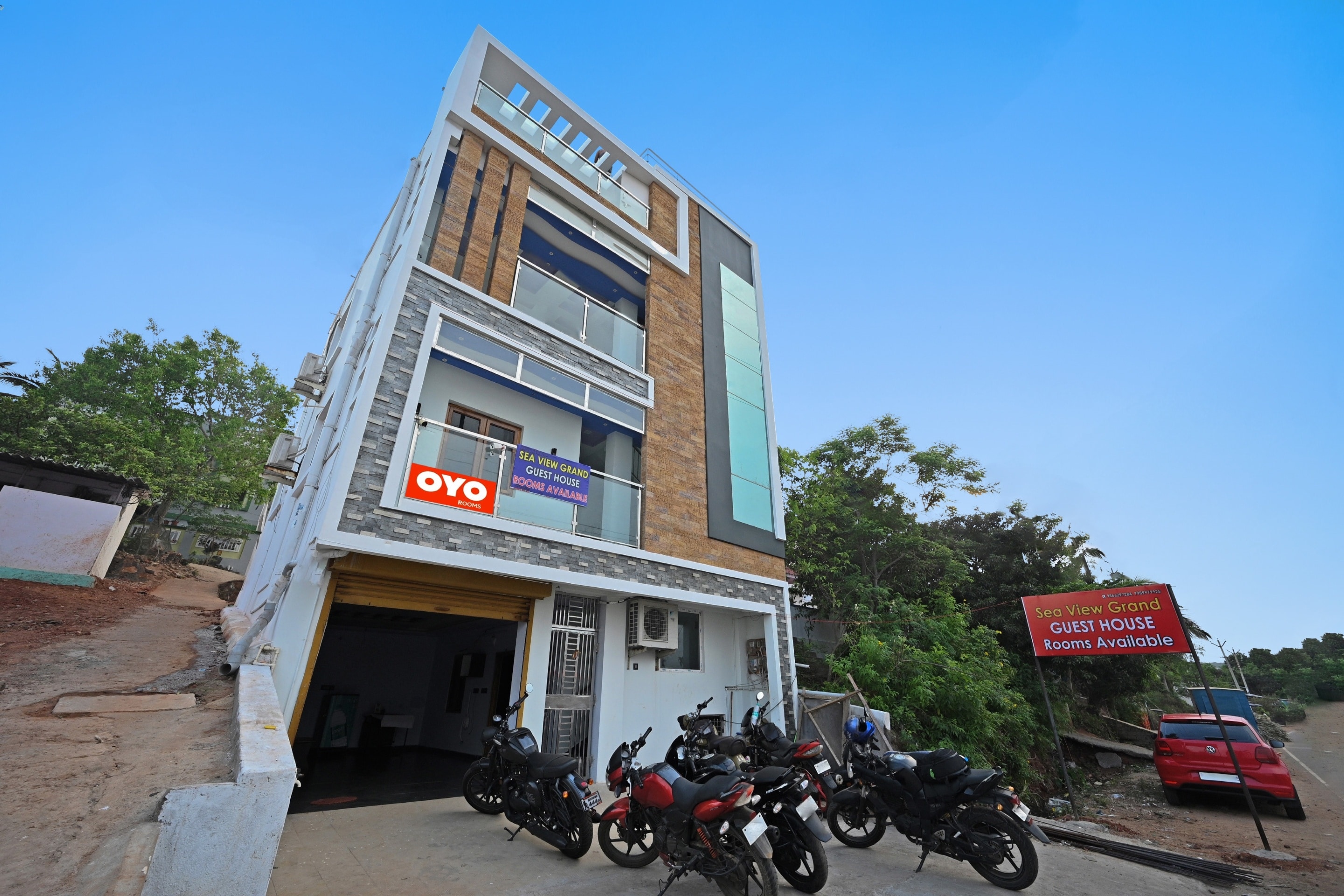 OYO 87651 Sea View Grand, Visakhapatnam 5
