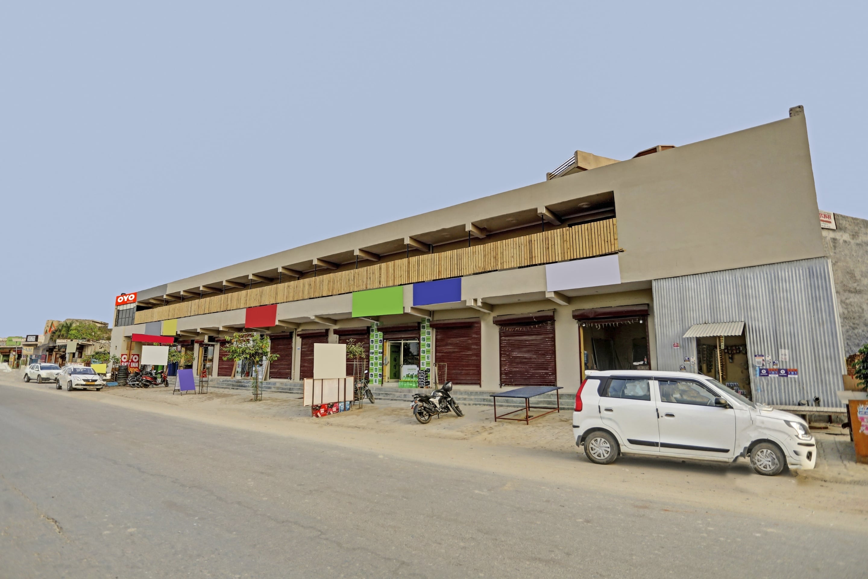 OYO 87897 Hotel Sky Inn, Noida 2