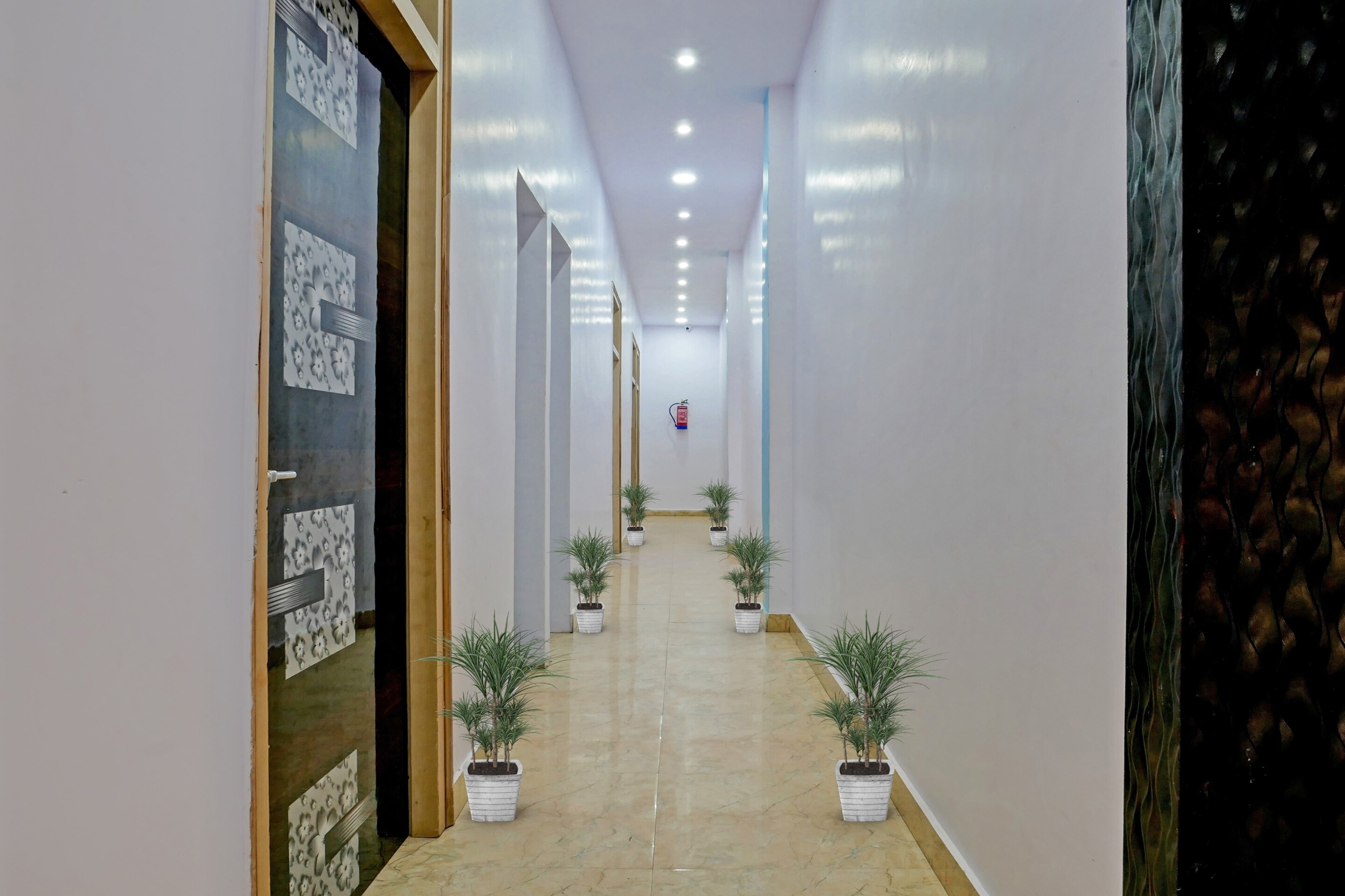 OYO 88223 Jsb palace, Varanasi 5