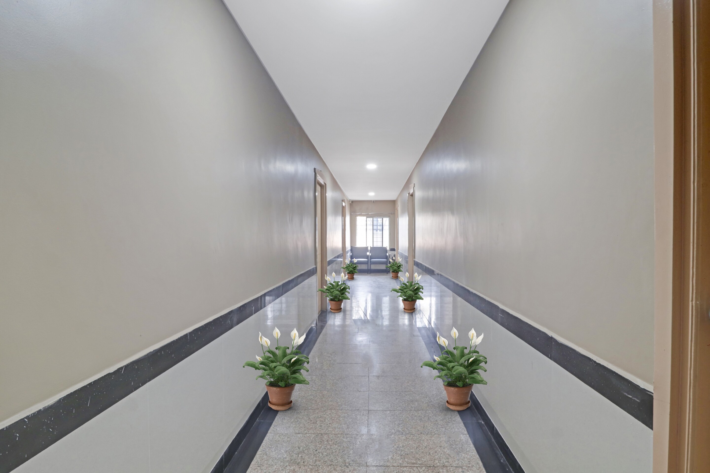 OYO Hotel Padmini Near Lakdikapool Metro station, Hyderabad 2