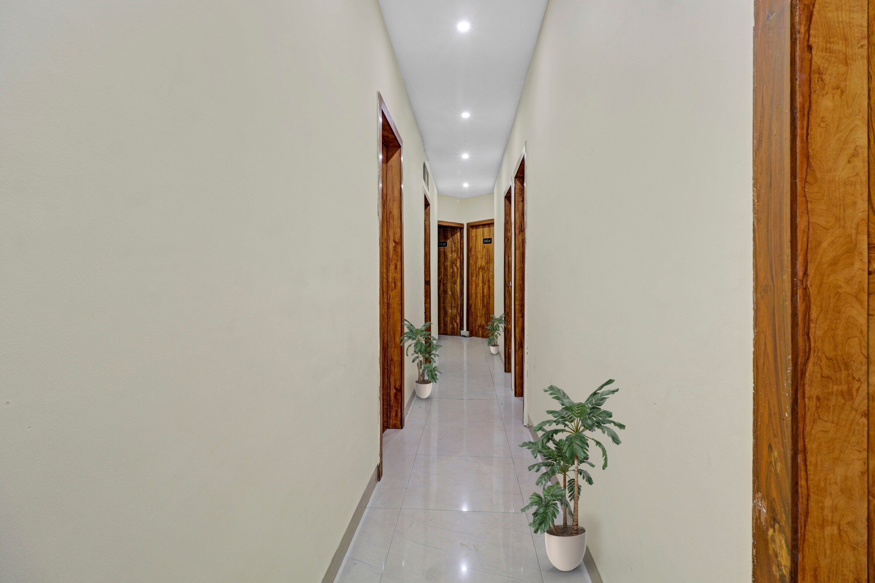 OYO Flagship 88645 The Mumbai Inn, Mumbai 3