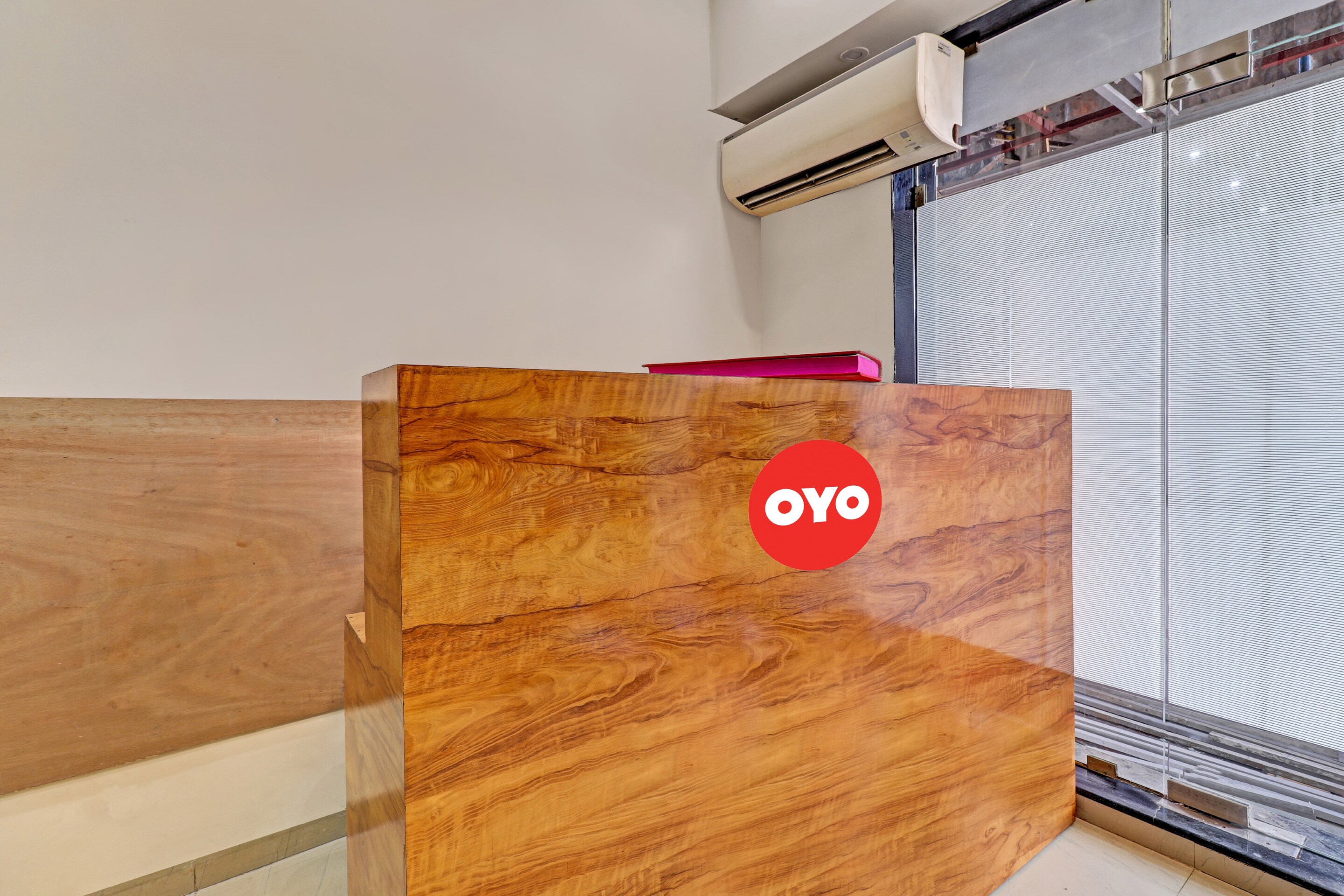 OYO Flagship 88645 The Mumbai Inn, Mumbai 5