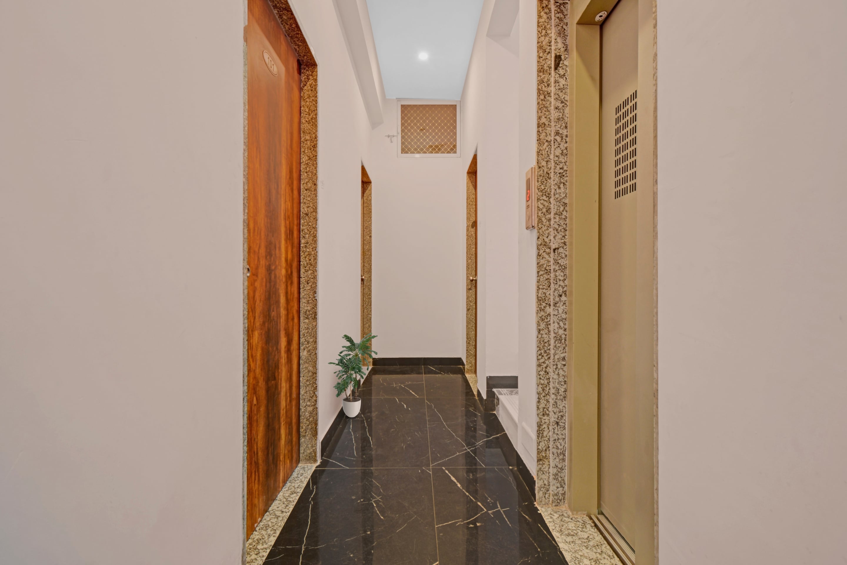 OYO 89771 Hotel Raj Palace, Udaipur 3