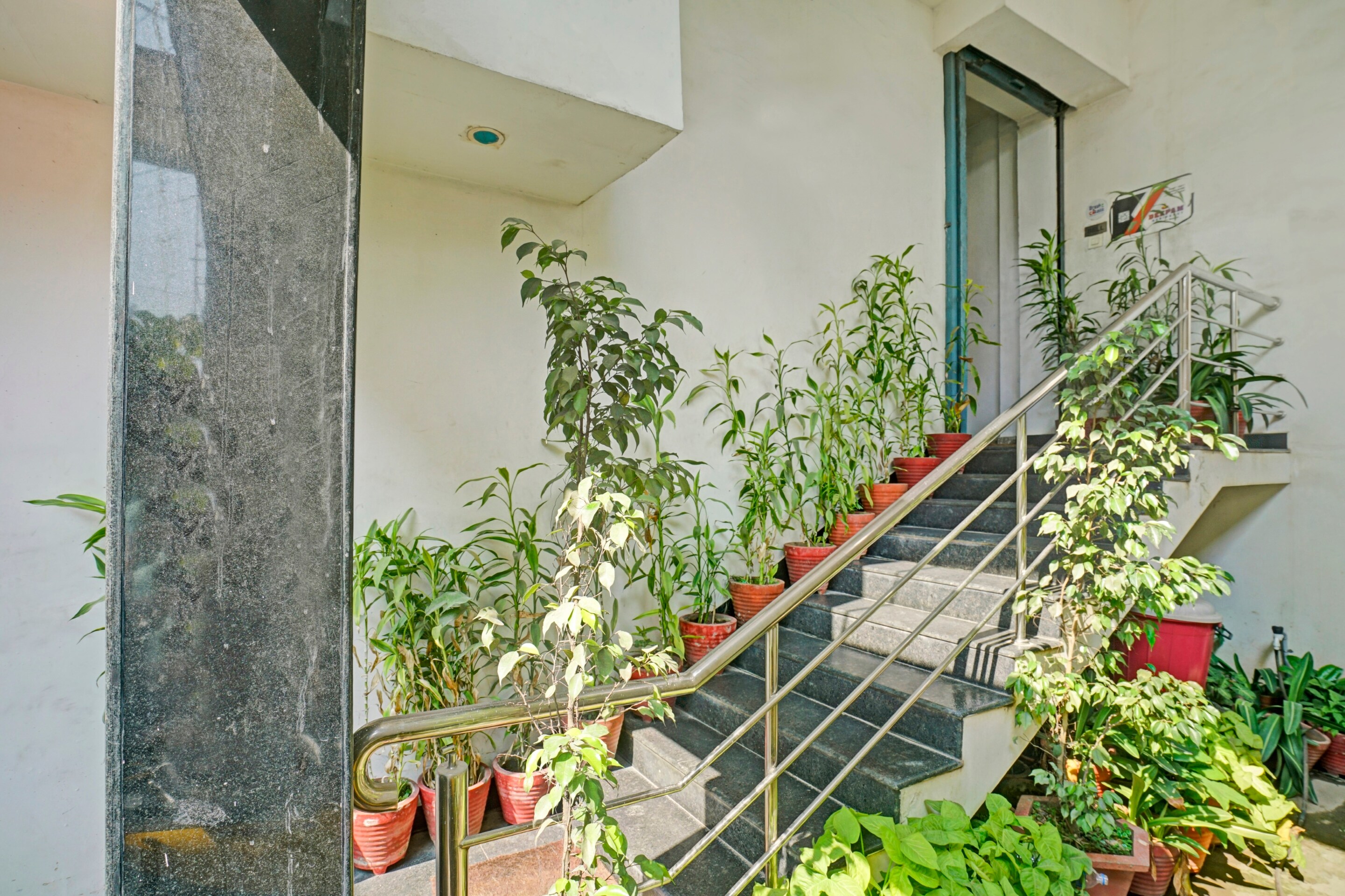OYO 90840 Majestic Raja Nagari, Kochi 4