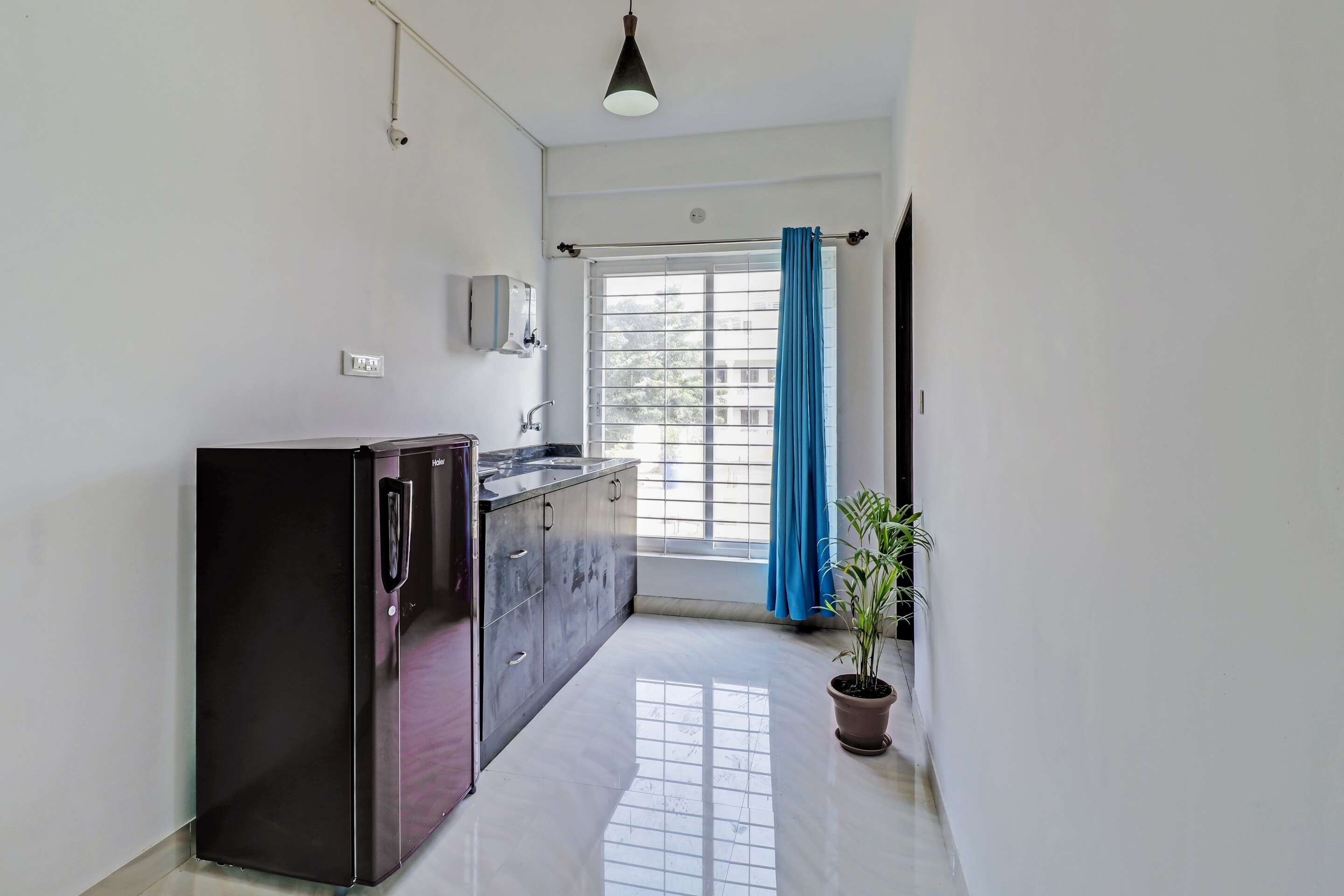 OYO 91325 Nr Royal, Bangalore 5