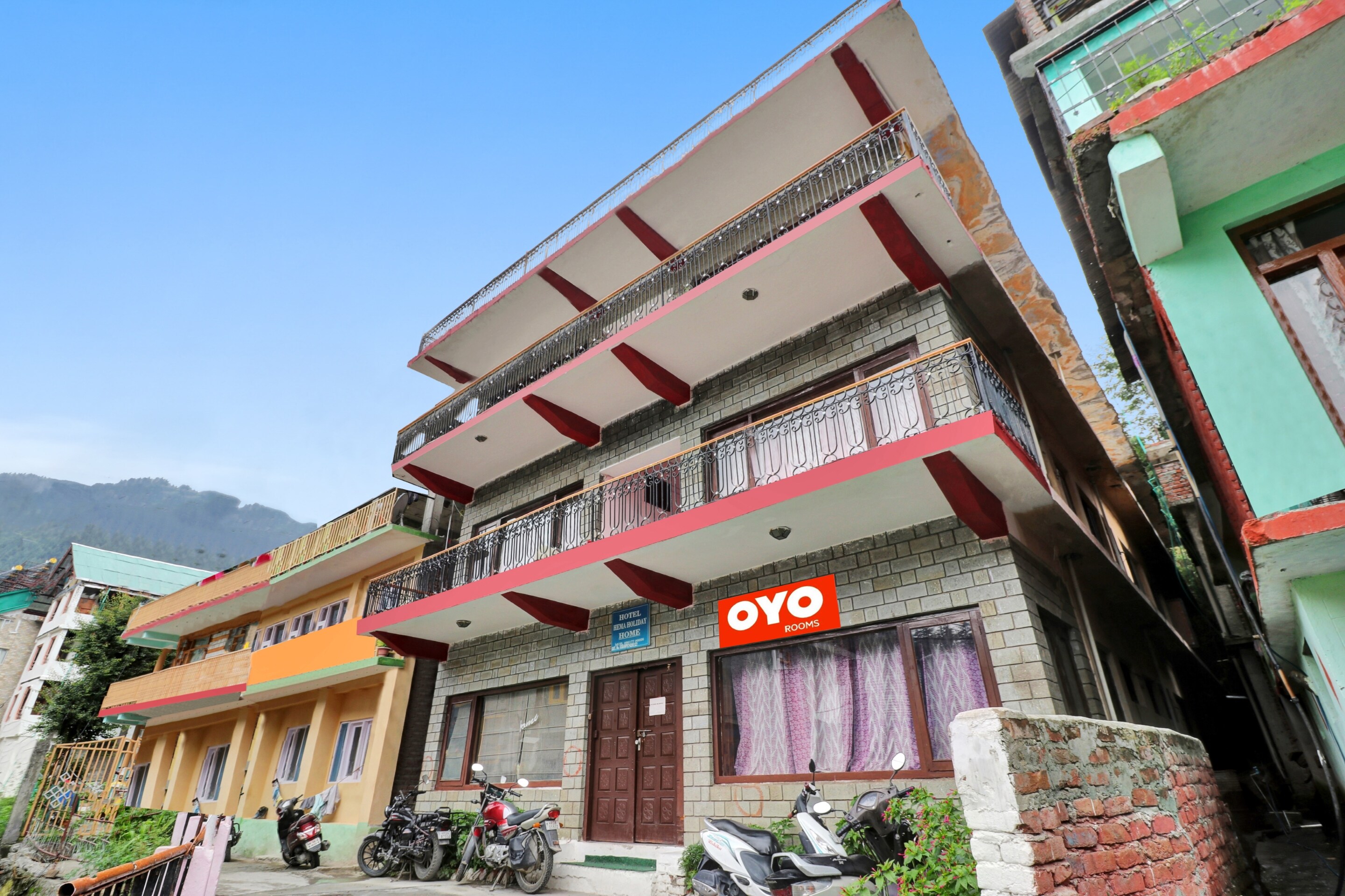 OYO 91532 Hema Holiday Home, Manali 5
