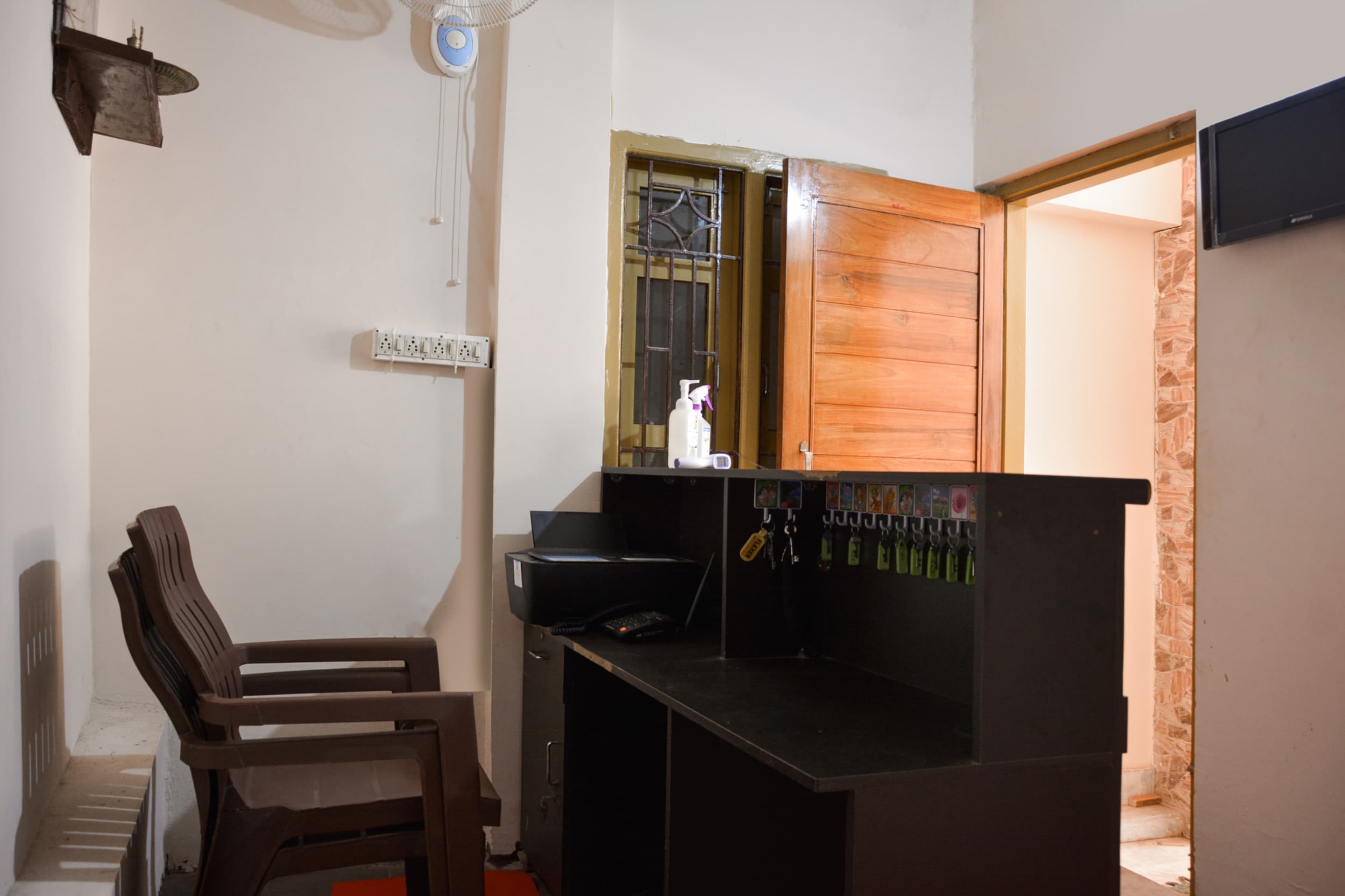 OYO Flagship 76657 CAROLINE HOMESTAY, Bhubaneswar 2