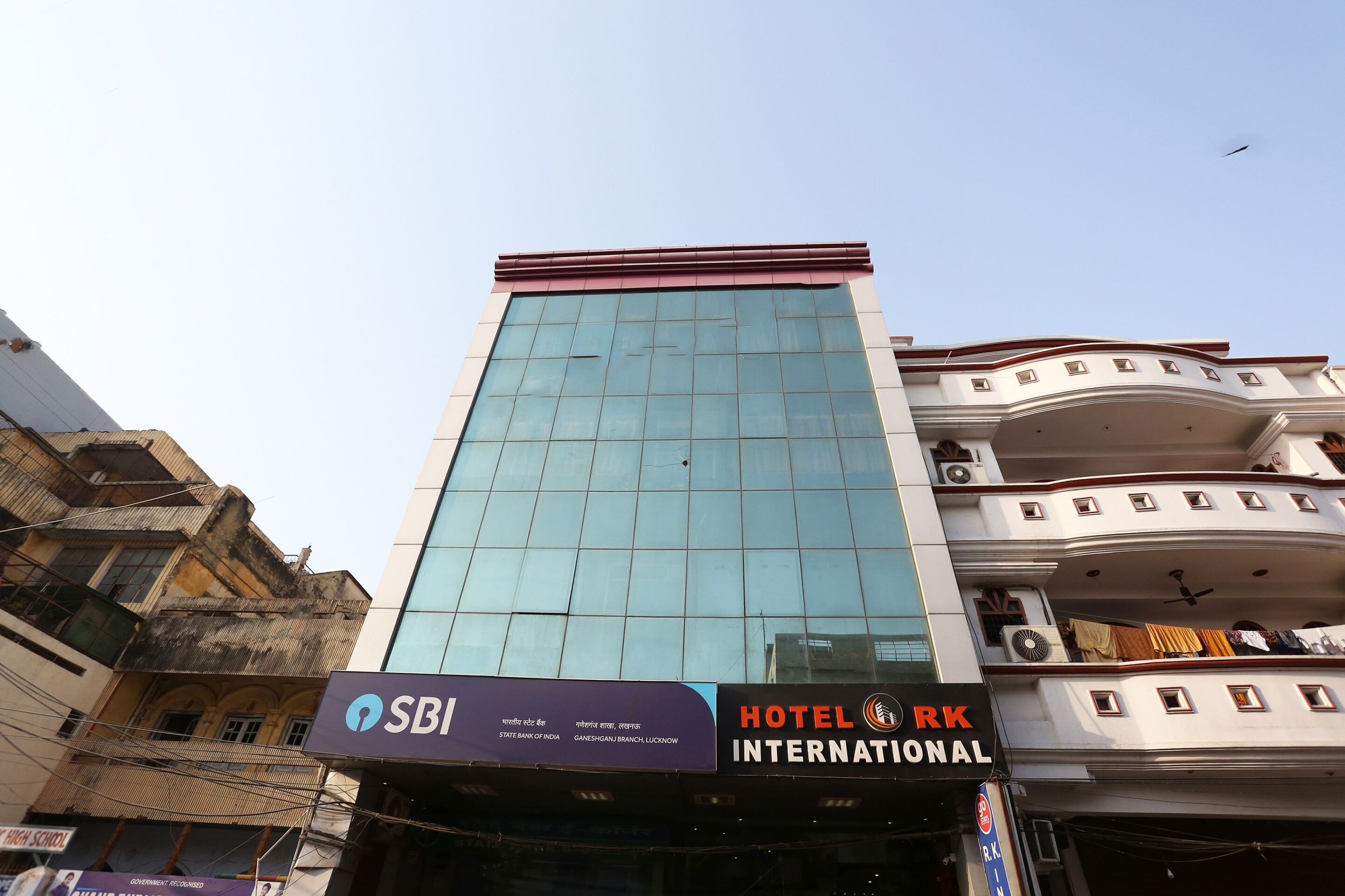 OYO Flagship 77588 R K International, Lucknow 3