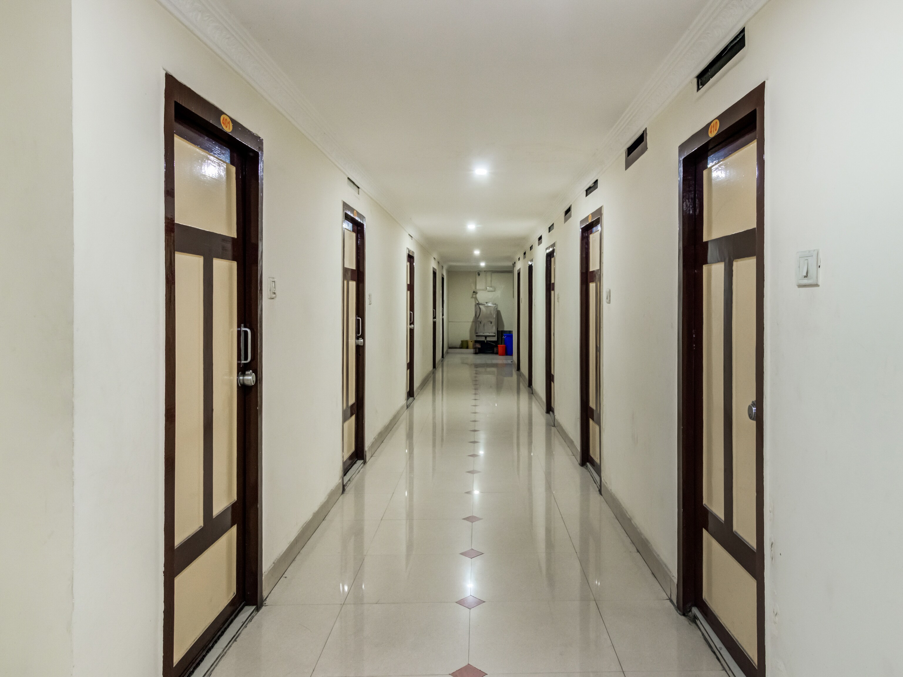 OYO spoton81802 Swarna Mayuri, Guntur 2