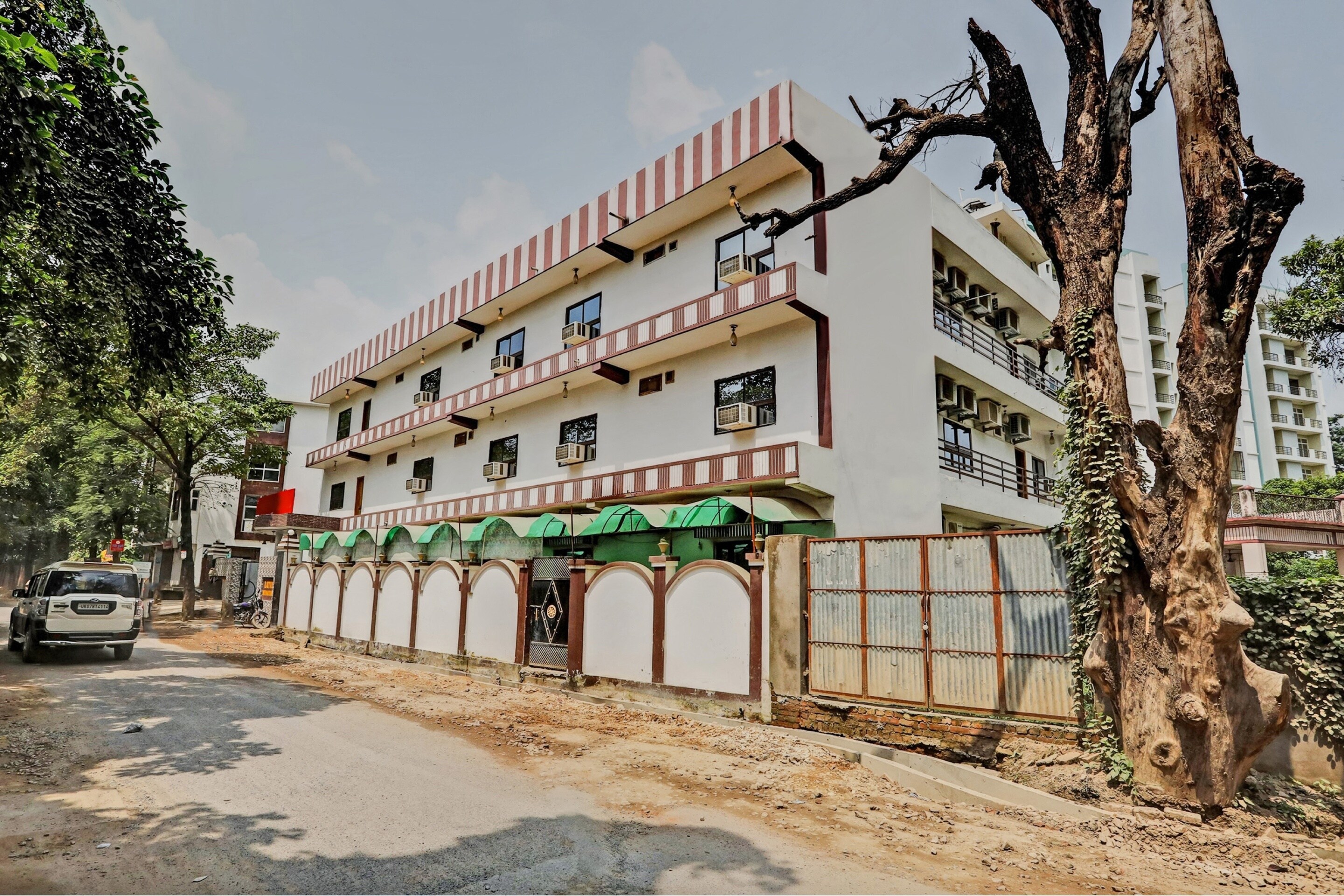 OYO Flagship 85589 Hotel Lotus Inn, Varanasi 2
