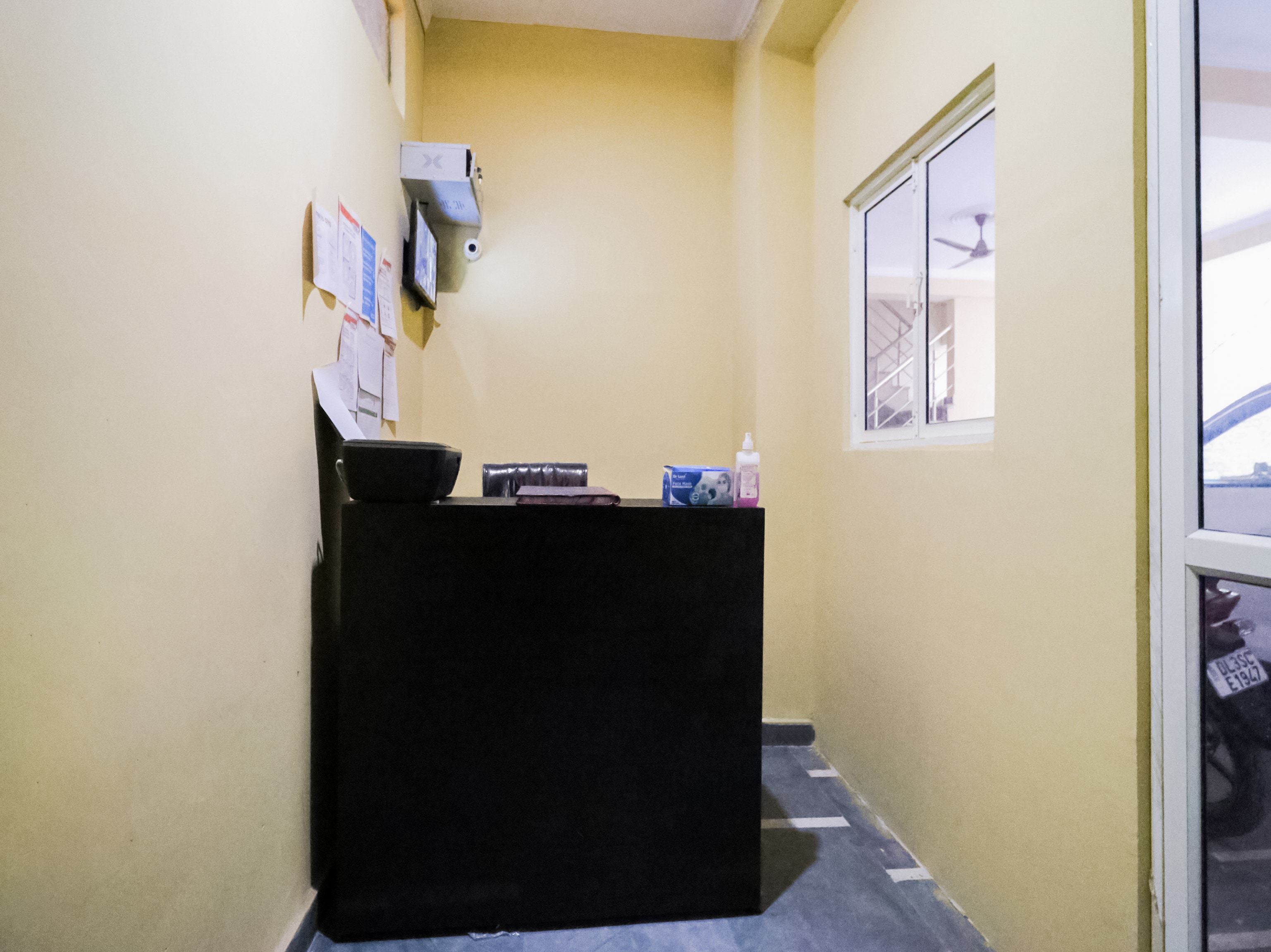 OYO Flagship 86850 Hotel Royal Diamond, Faridabad 4