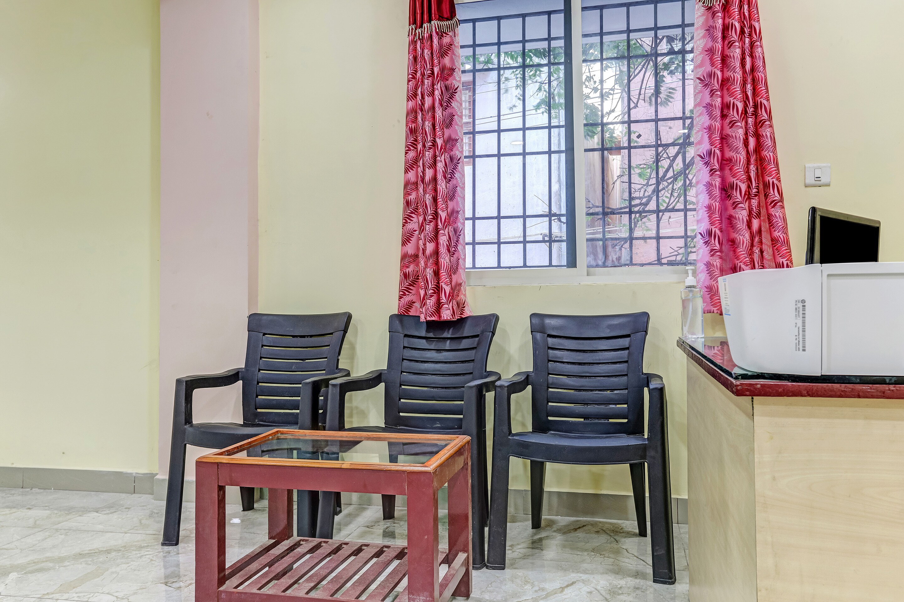 OYO Flagship 87055 Pn Samy Inn, Pondicherry 5