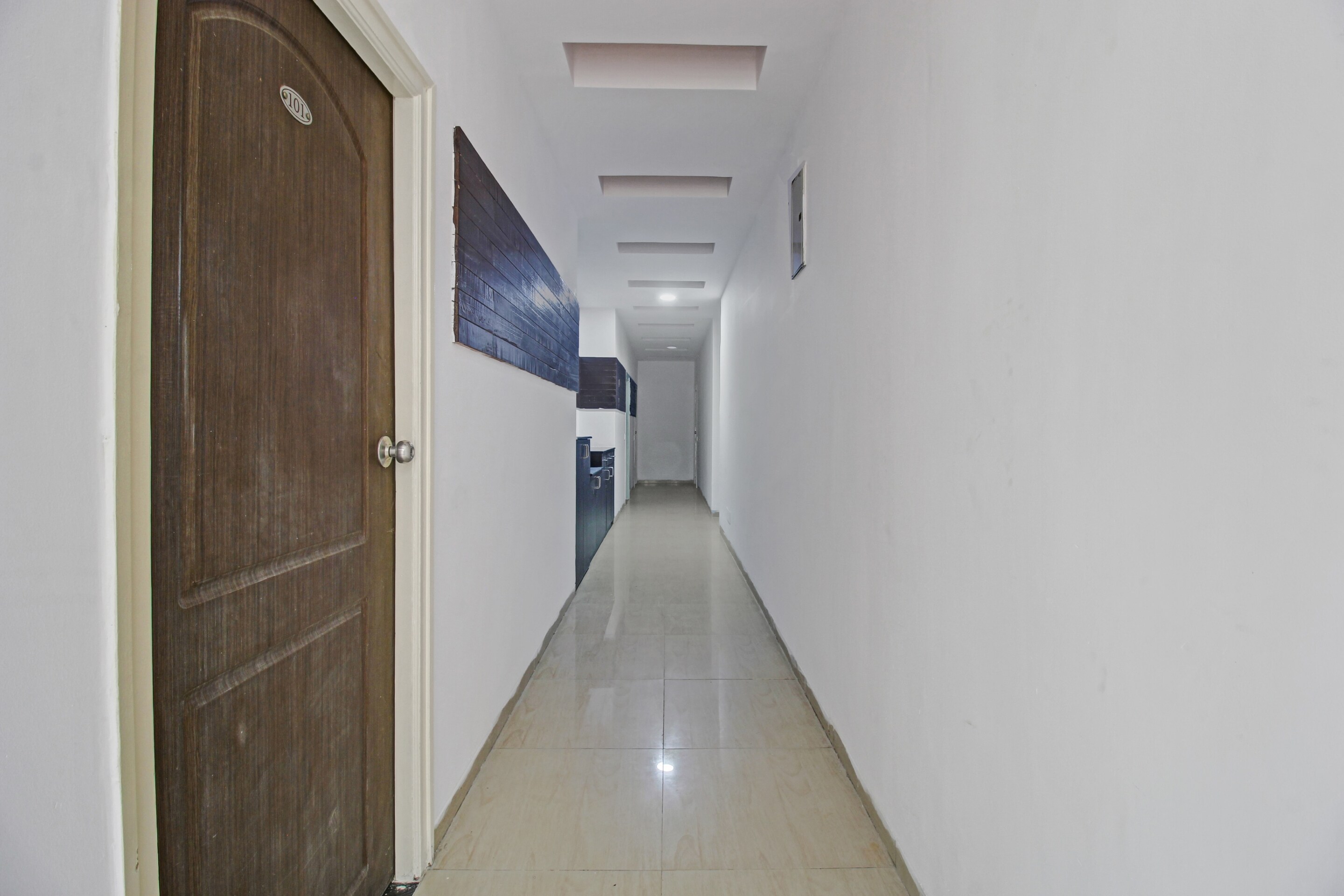 OYO Flagship 87165 Sri Residency, Hyderabad 2