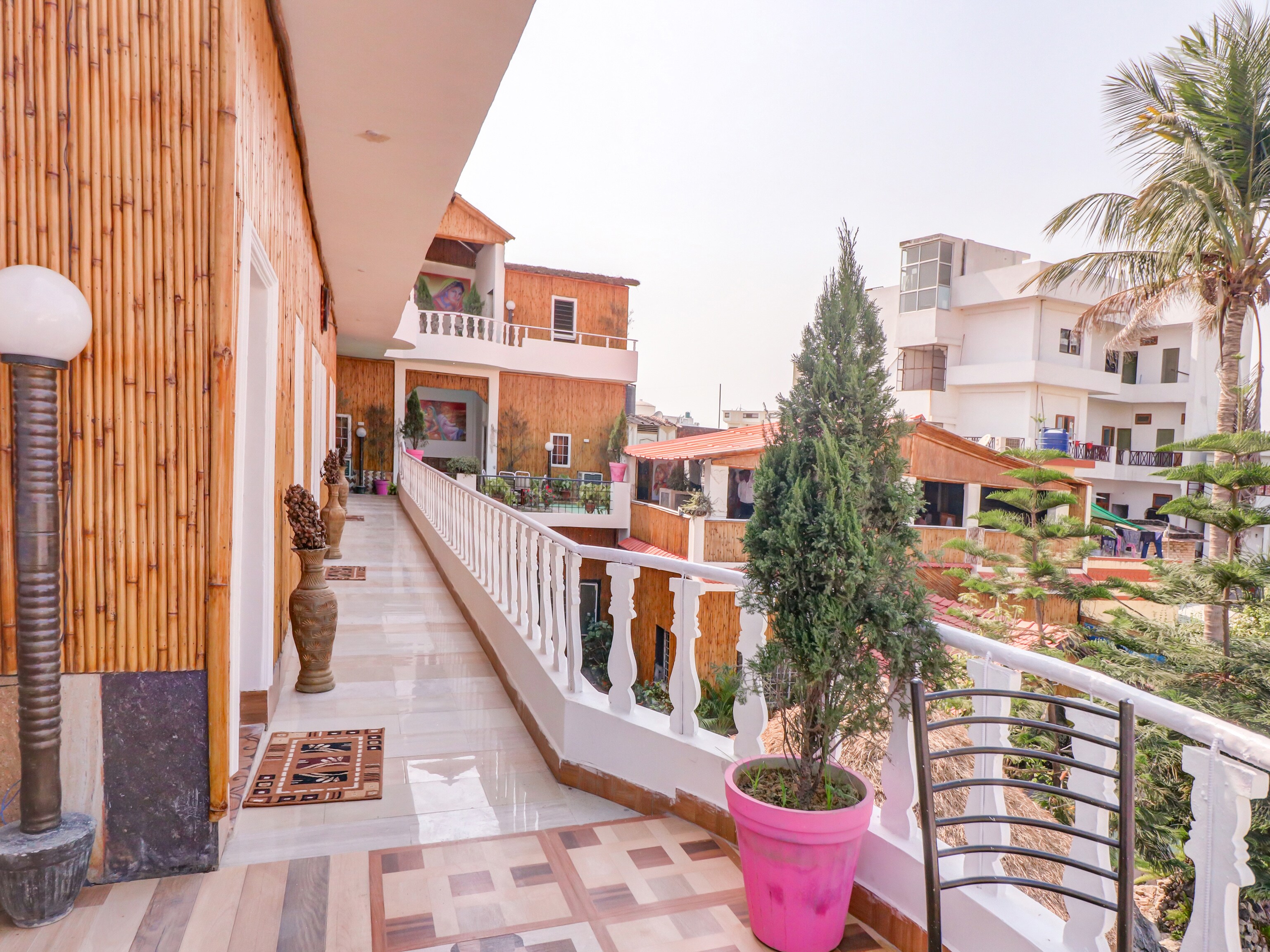 OYO LCK1265 Shanti Kuti Home Stay, Lucknow 5
