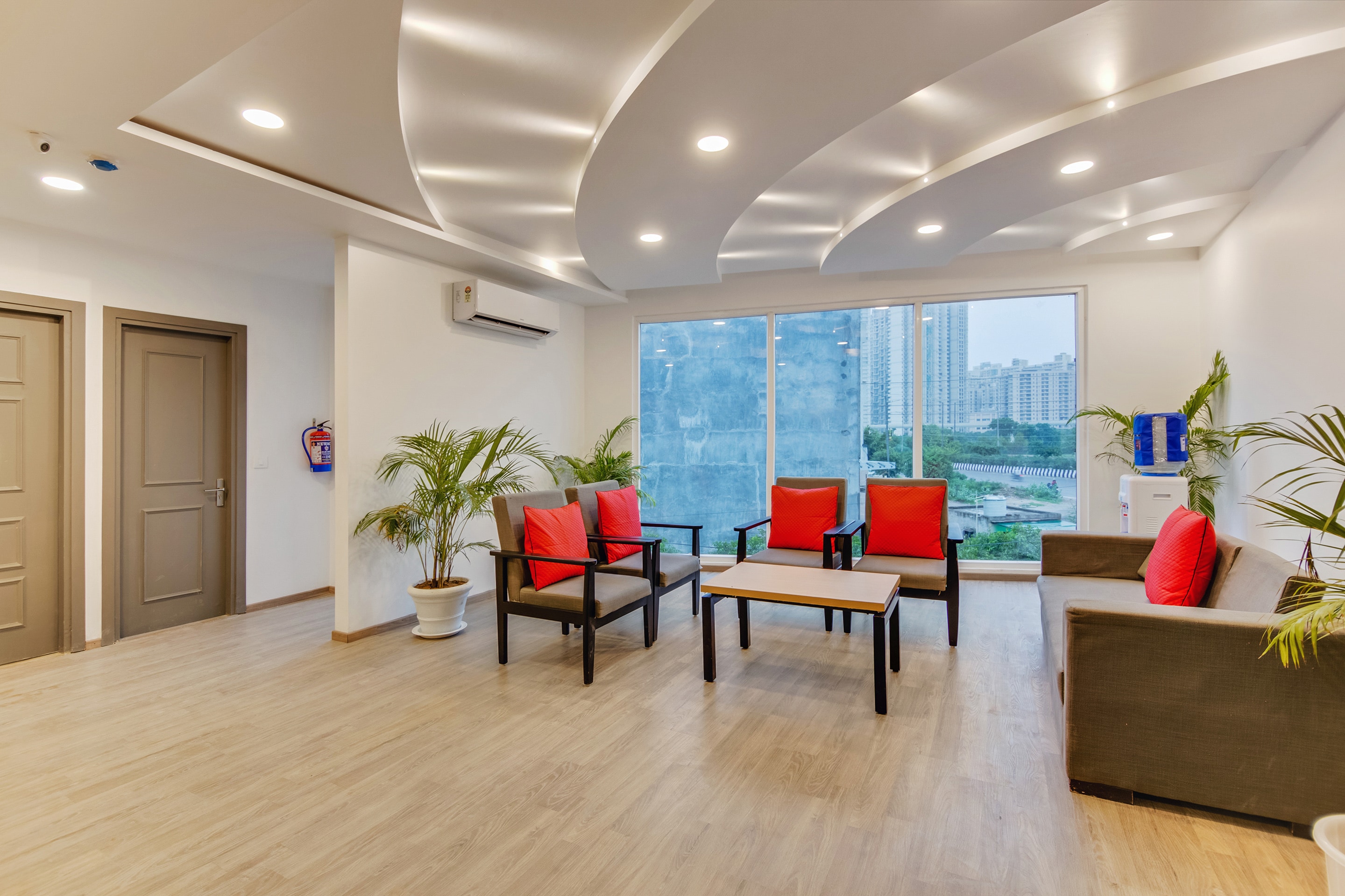 OYO Townhouse 204 Sector 49, Noida 3