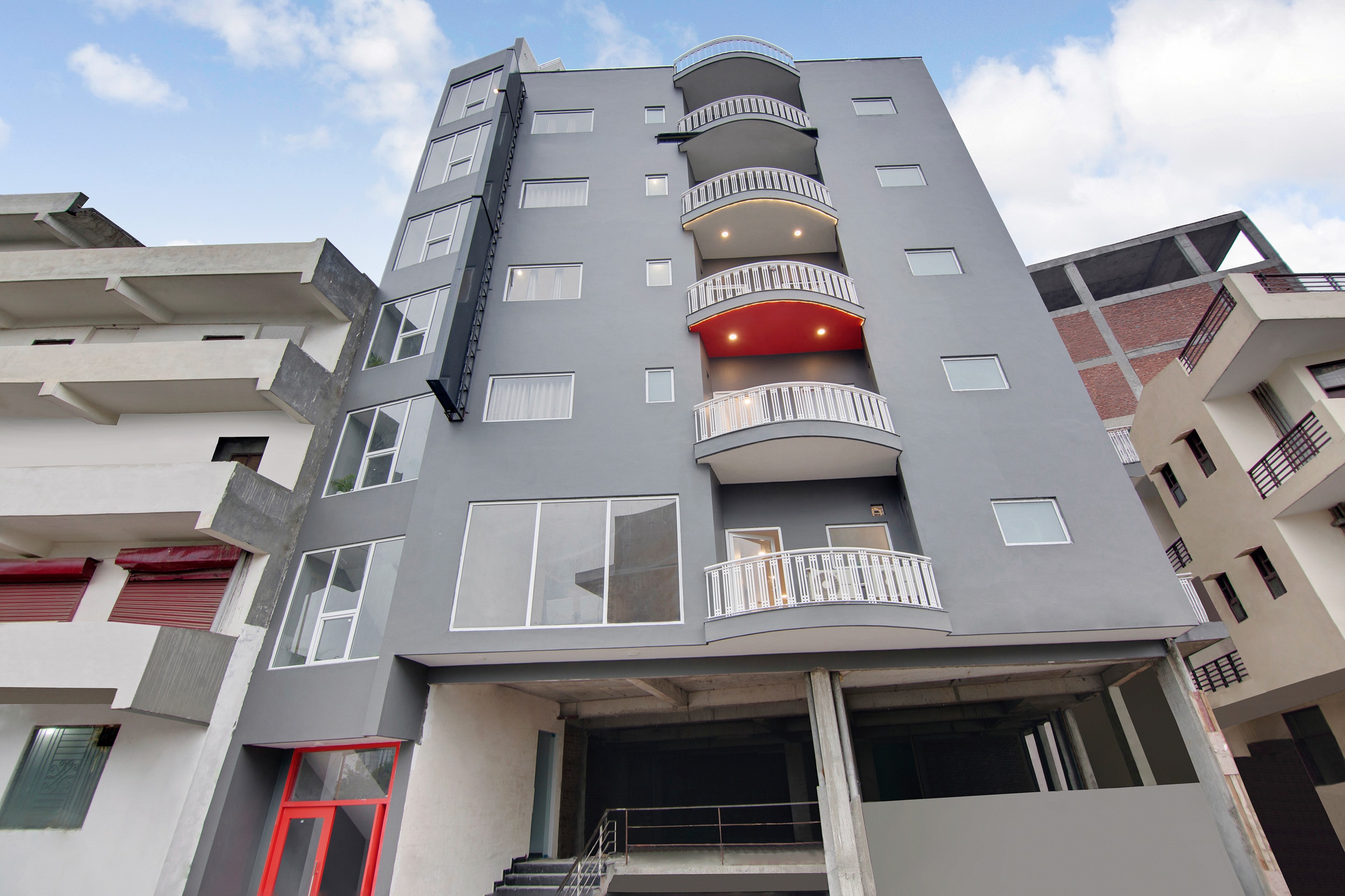 OYO Townhouse 204 Sector 49, Noida 5
