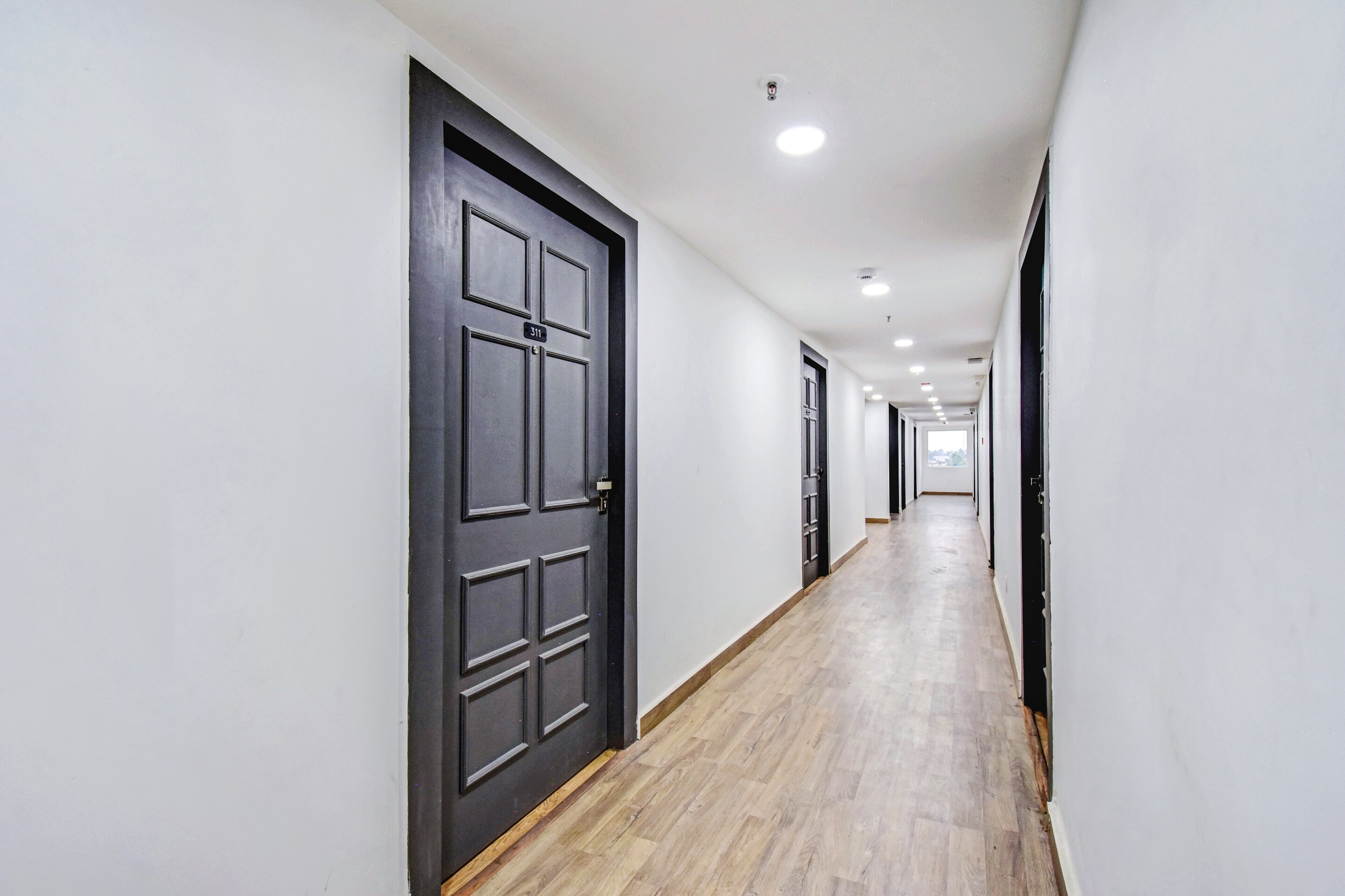 OYO Townhouse 75779 The Royal Retreat, Kolkata 2