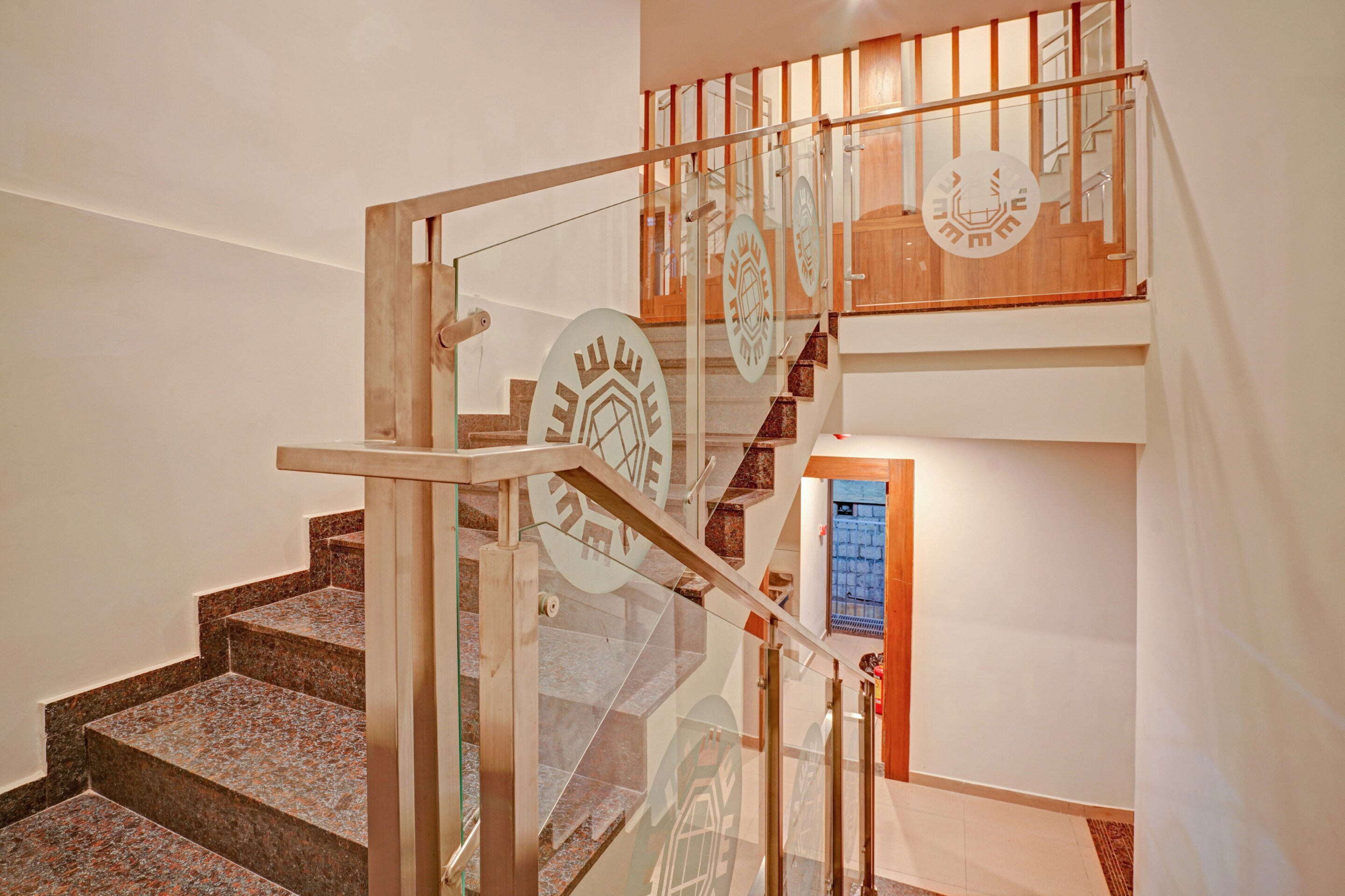 OYO Townhouse 865 Edasserys Sea Pearl, Kochi 2