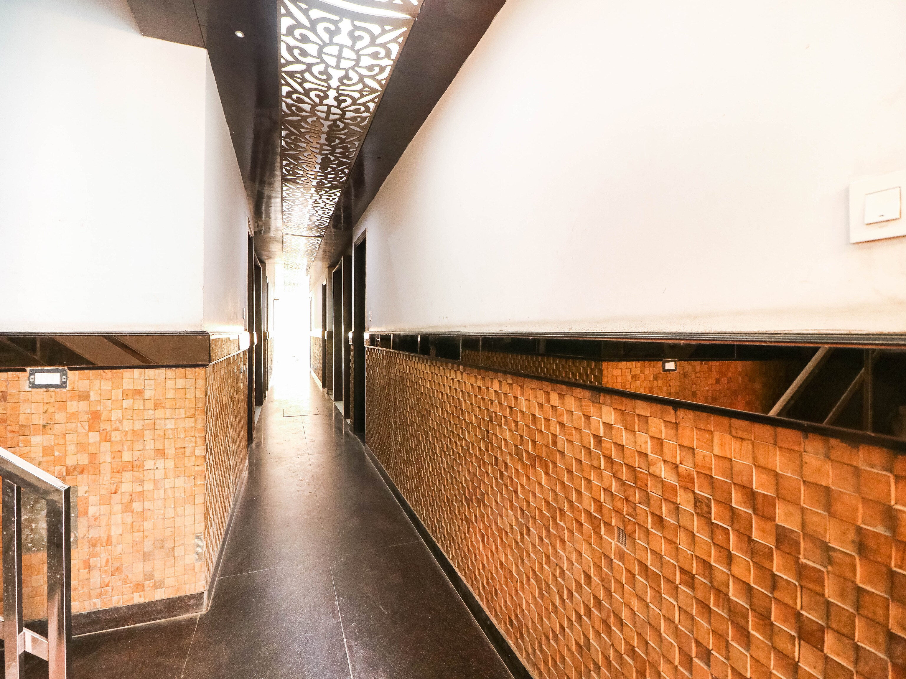 SPOT ON 37224 Hotel Grace, Gurgaon 5