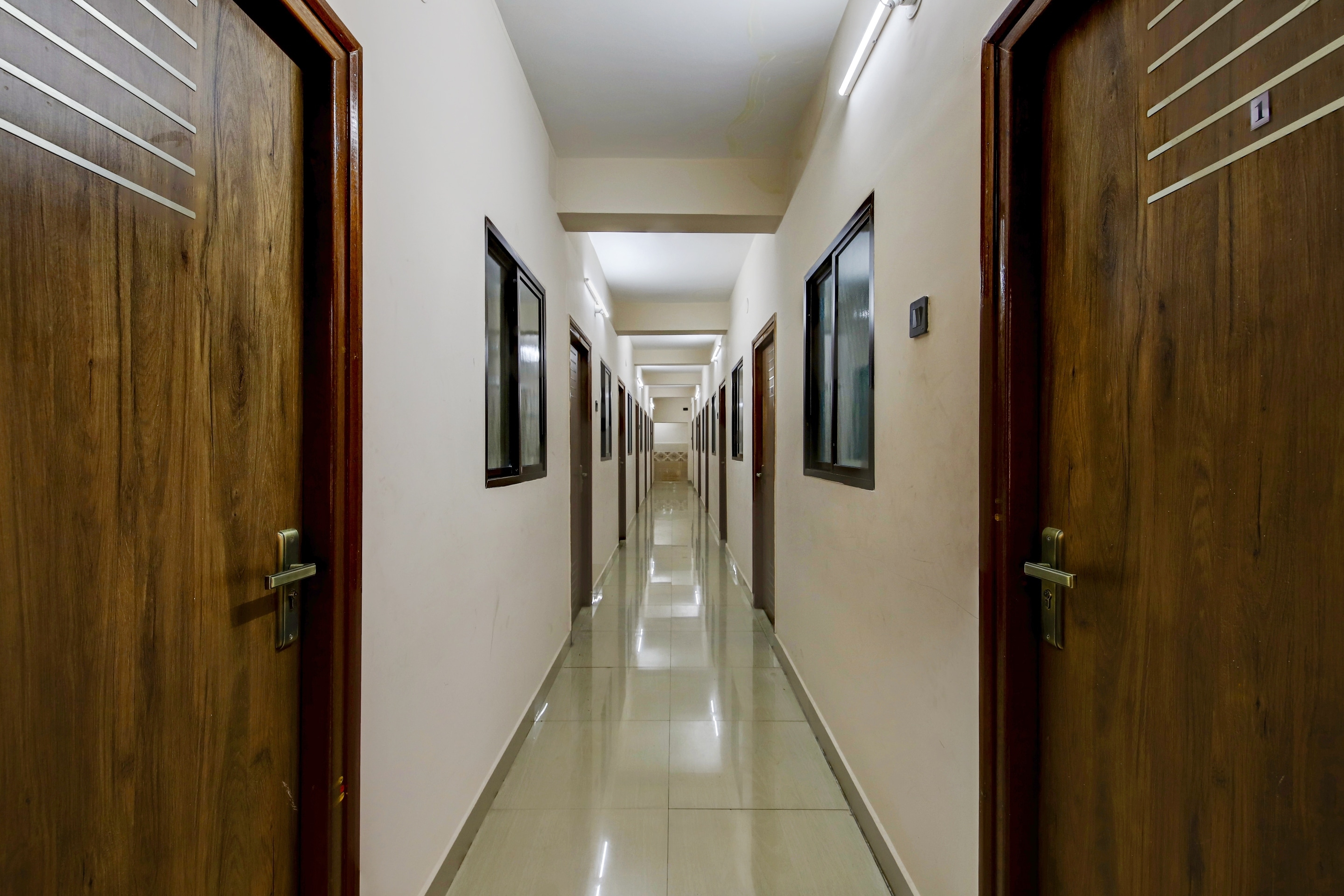 SPOT ON 73621 Srinivasa Boarding And Lodging, Bangalore 2