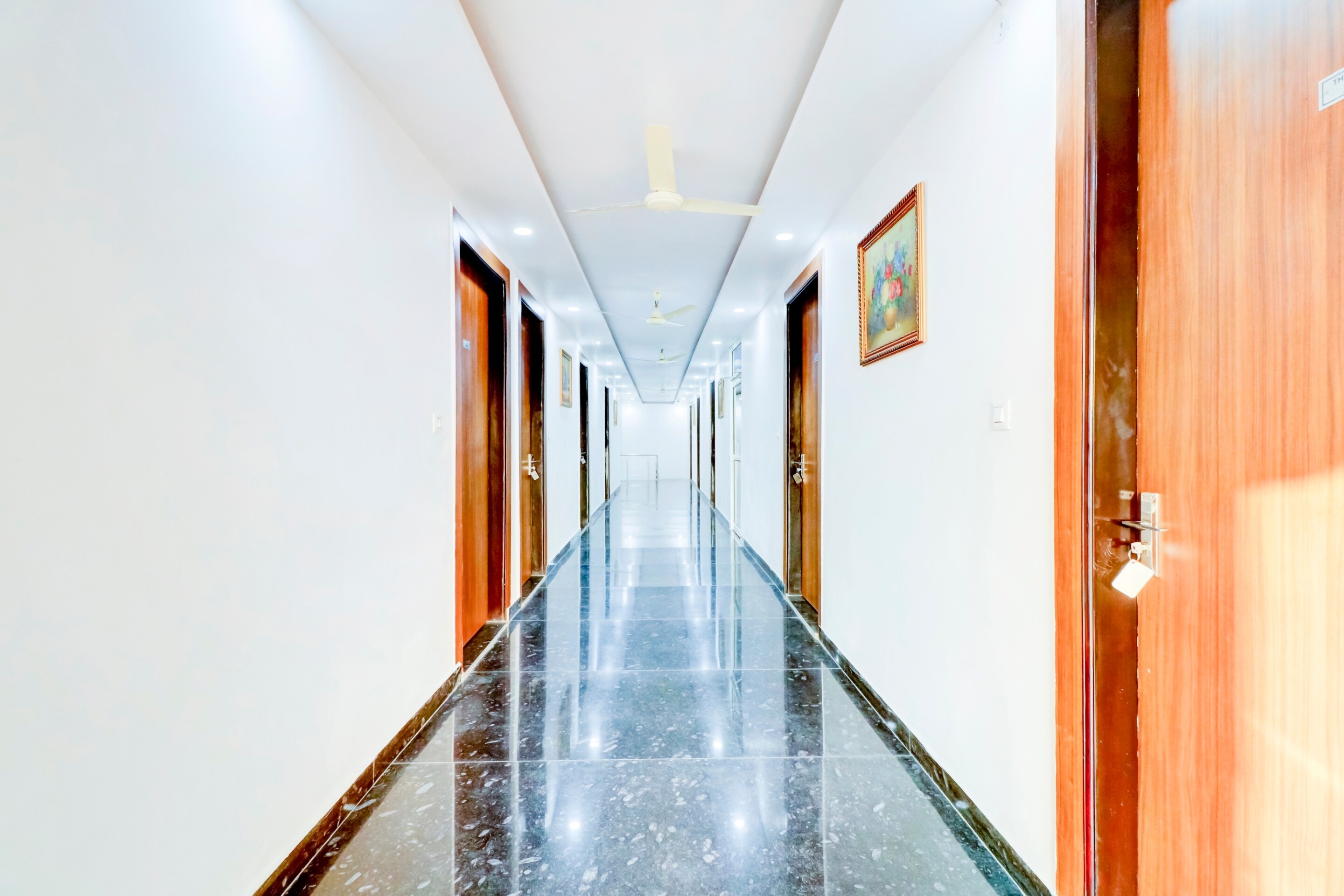 OYO 76809 Ratan The Pacific, Ghaziabad 5
