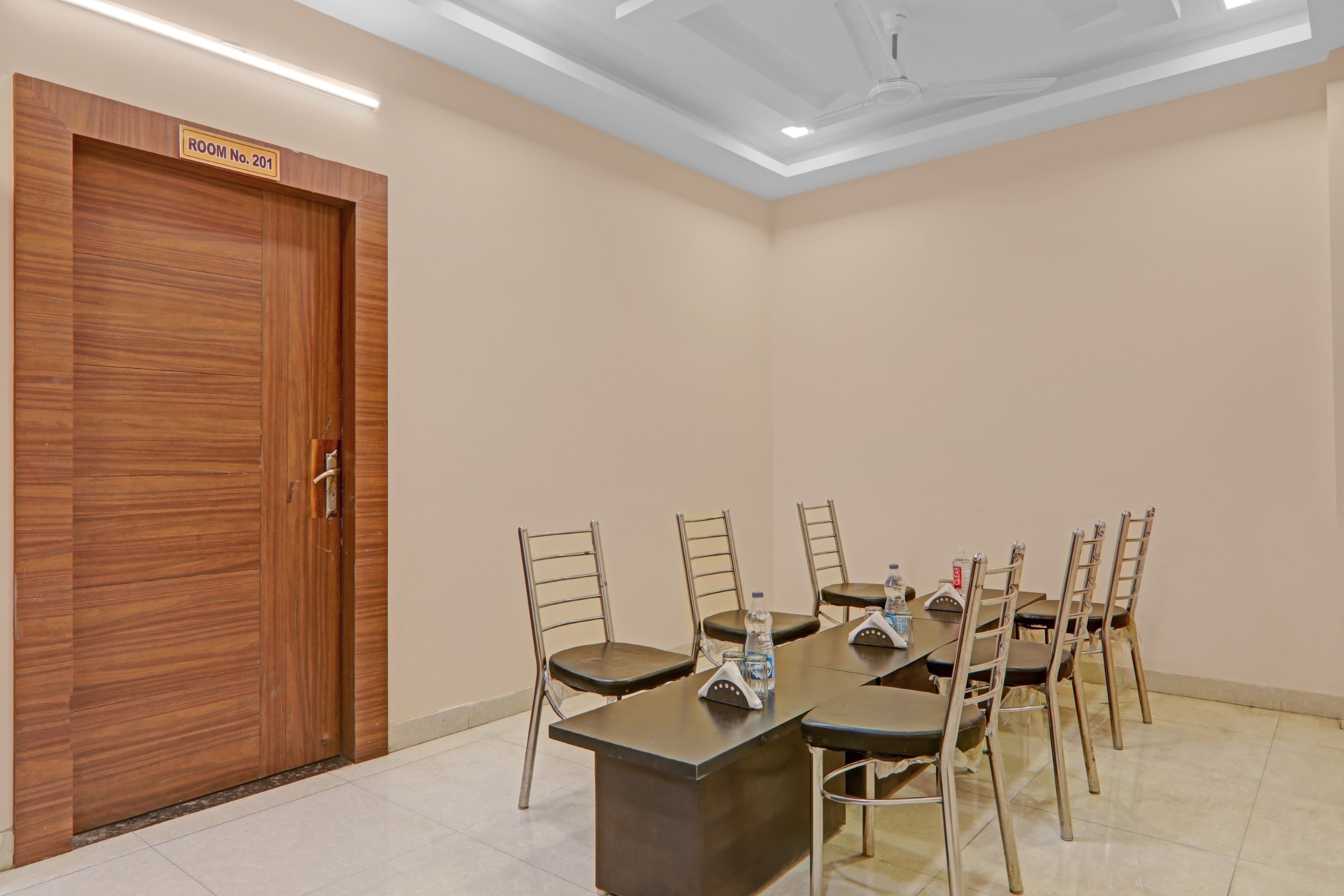 Townhouse 1031 Hotel Star Link, Kanpur 2