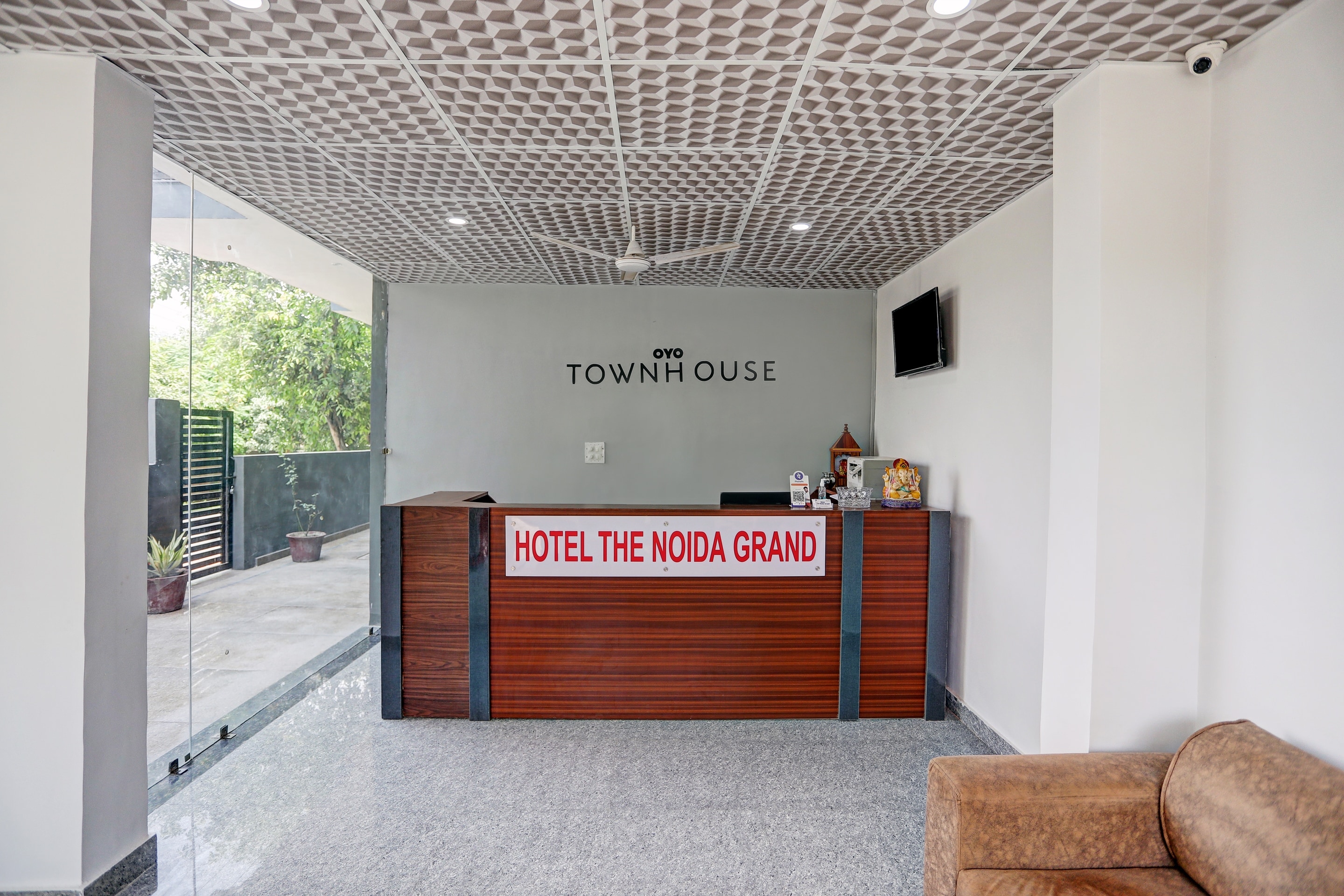 Townhouse 456 The Hotel Noida Grand, Noida 2
