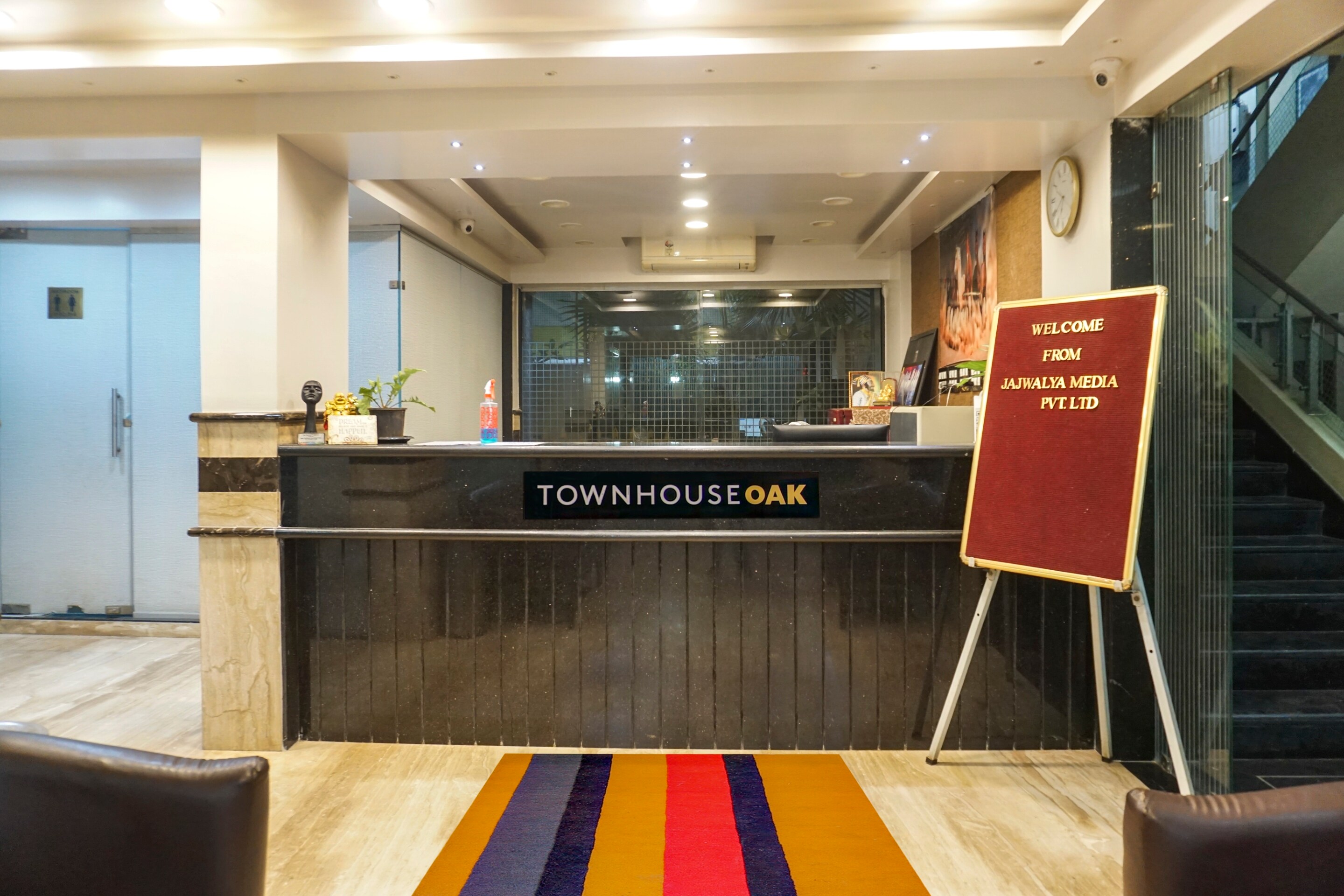 Townhouse Oak Sr Hotel Wakad, Pune 2