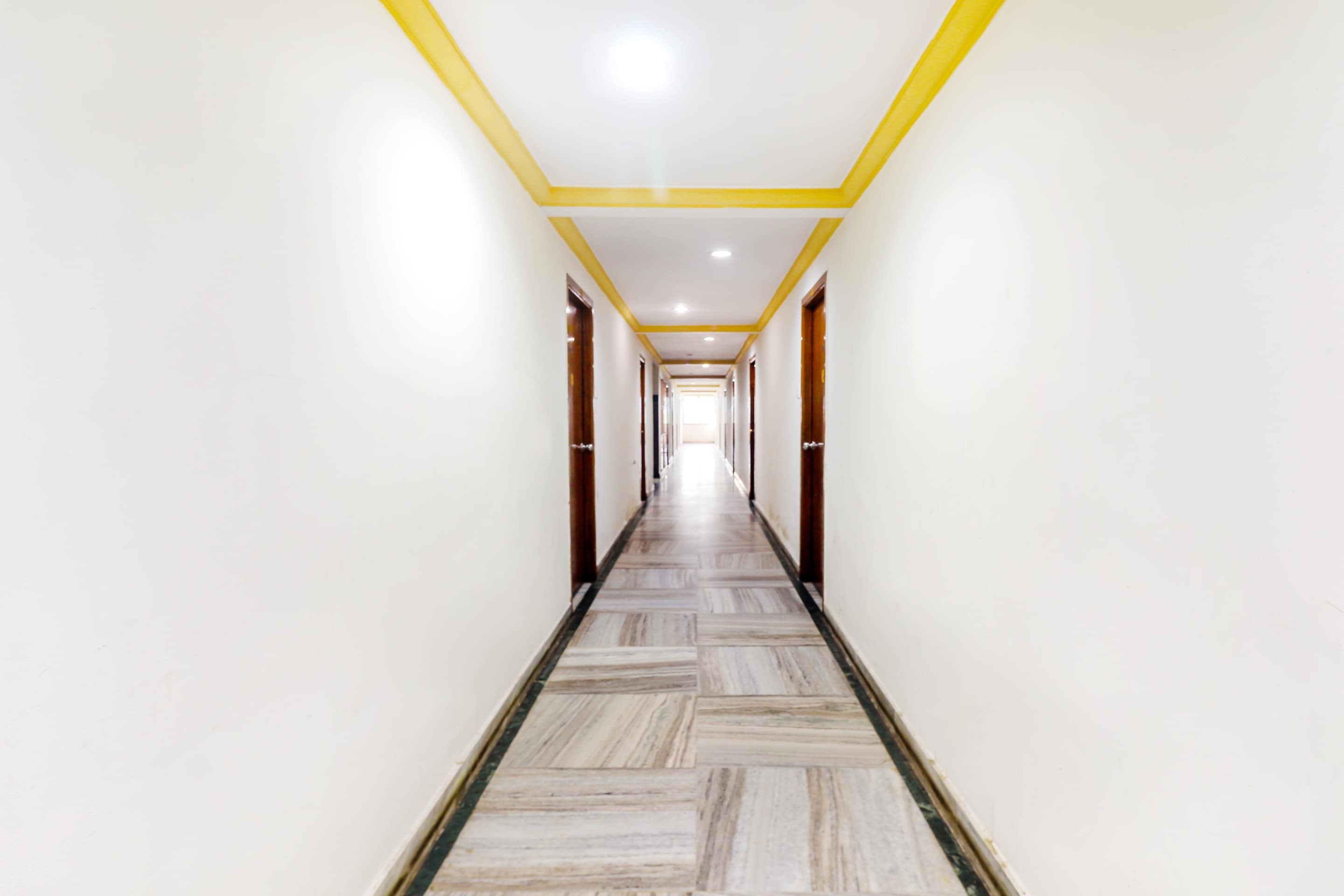 OYO 81166 Hotel Viceroy Inn, Guntur 3