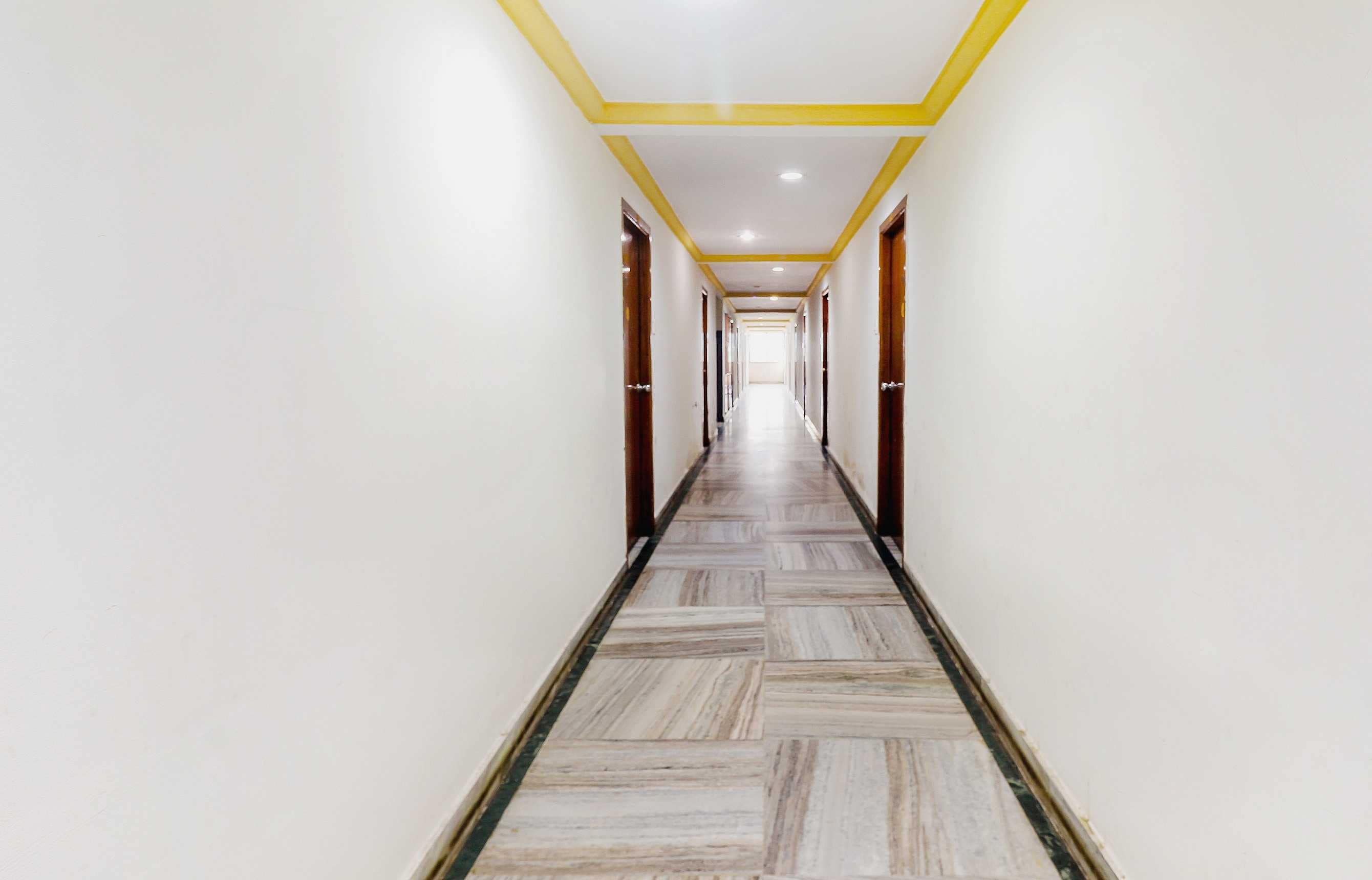 OYO 81166 Hotel Viceroy Inn, Guntur 4