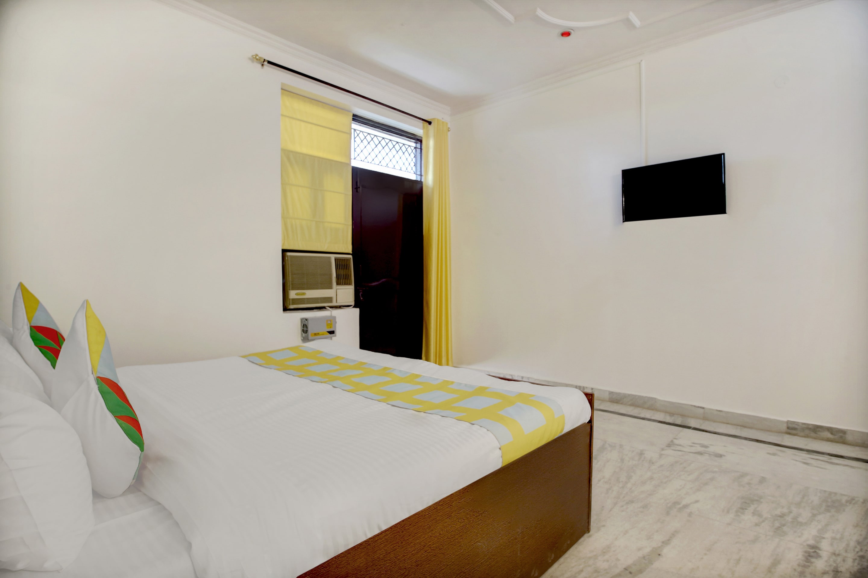 OYO Home 78203 Spacious Studio Sector 21-a Faridabad, Faridabad 5