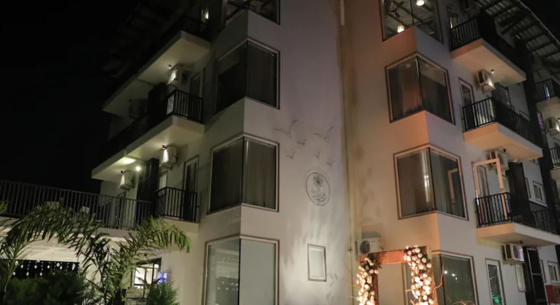 Vertical Garden View Room