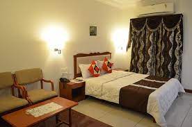 Hotel Unique by Apex, Vadodara 4