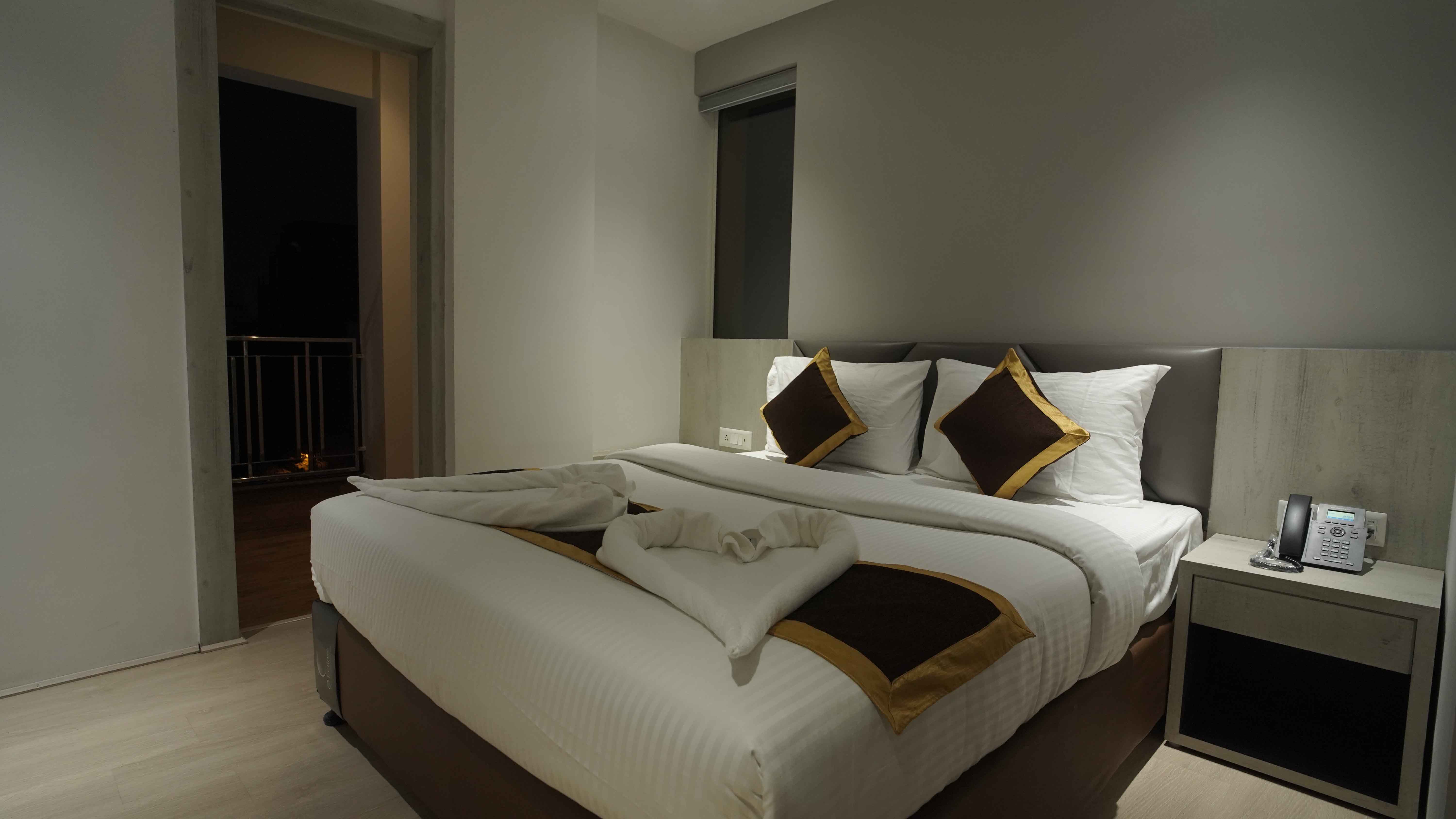 Deluxe Suite balcony 