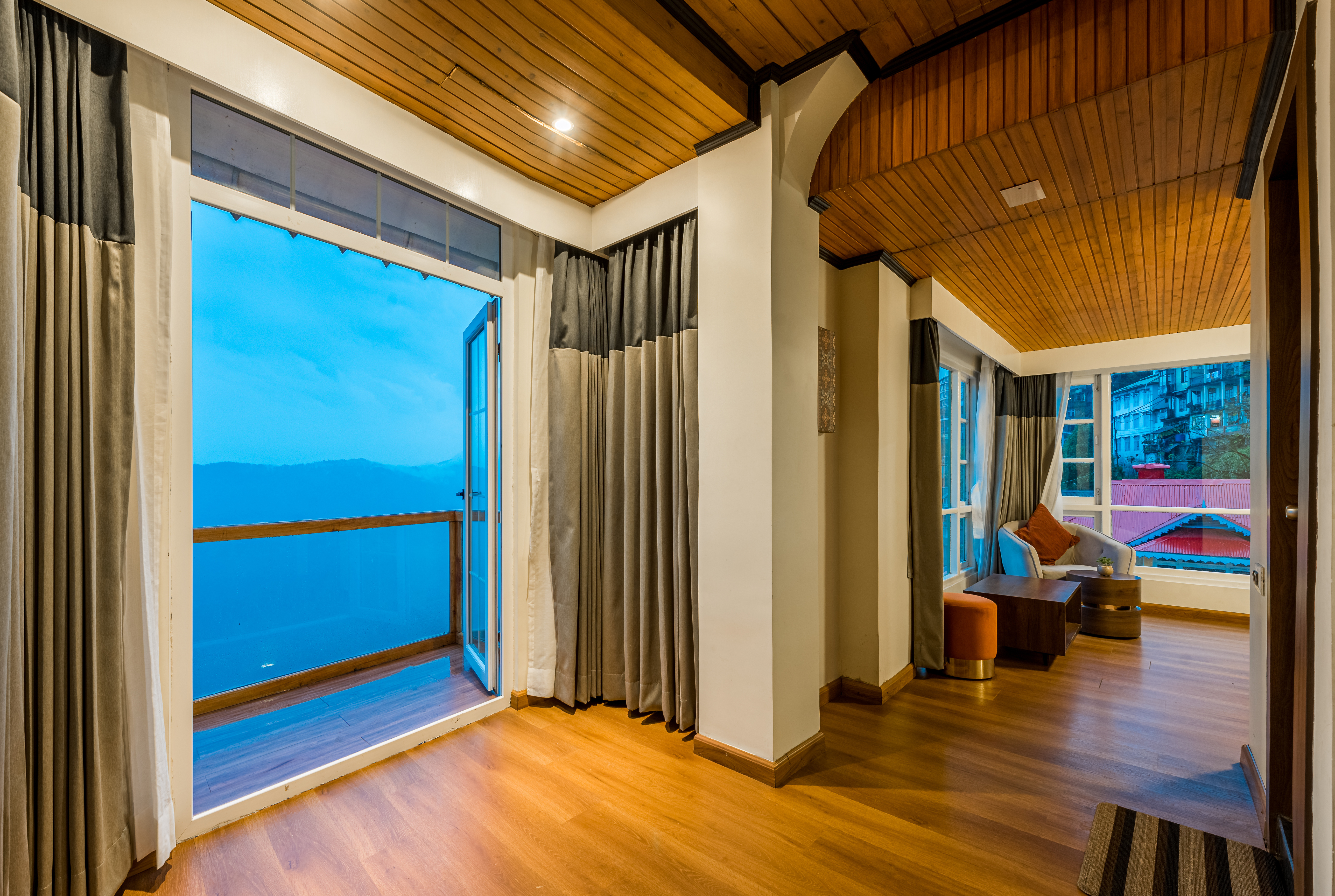 Family view room with Balcony