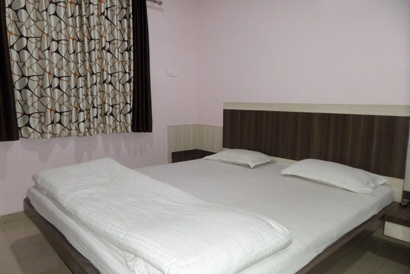 Hotel Amit Plaza, Pune 2