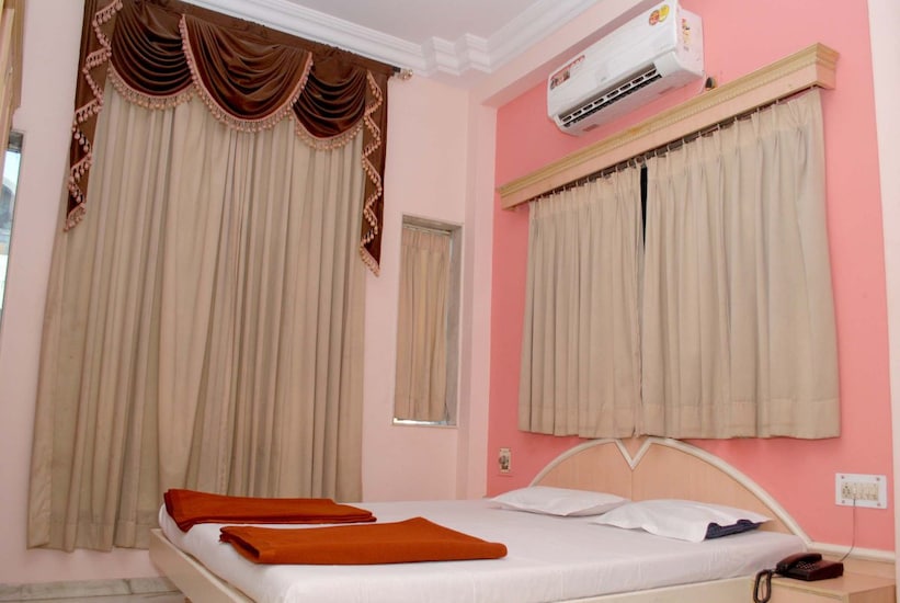Hotel New Shalimar, Jalgaon 2