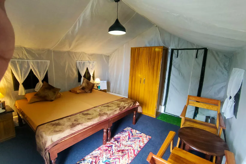 Huts and Hats Resorts, Pangot 5