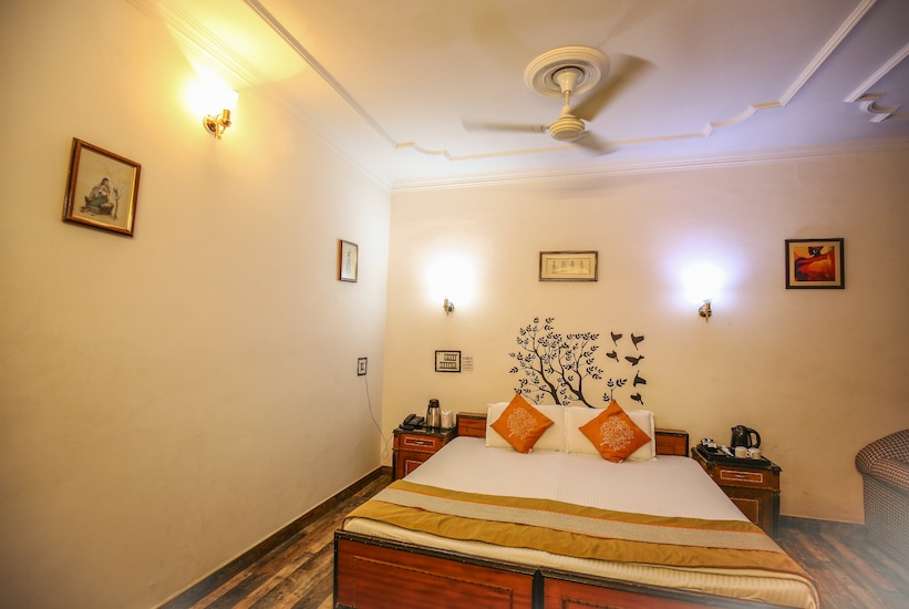 Hotel Goverdhan Palace, Mathura 4