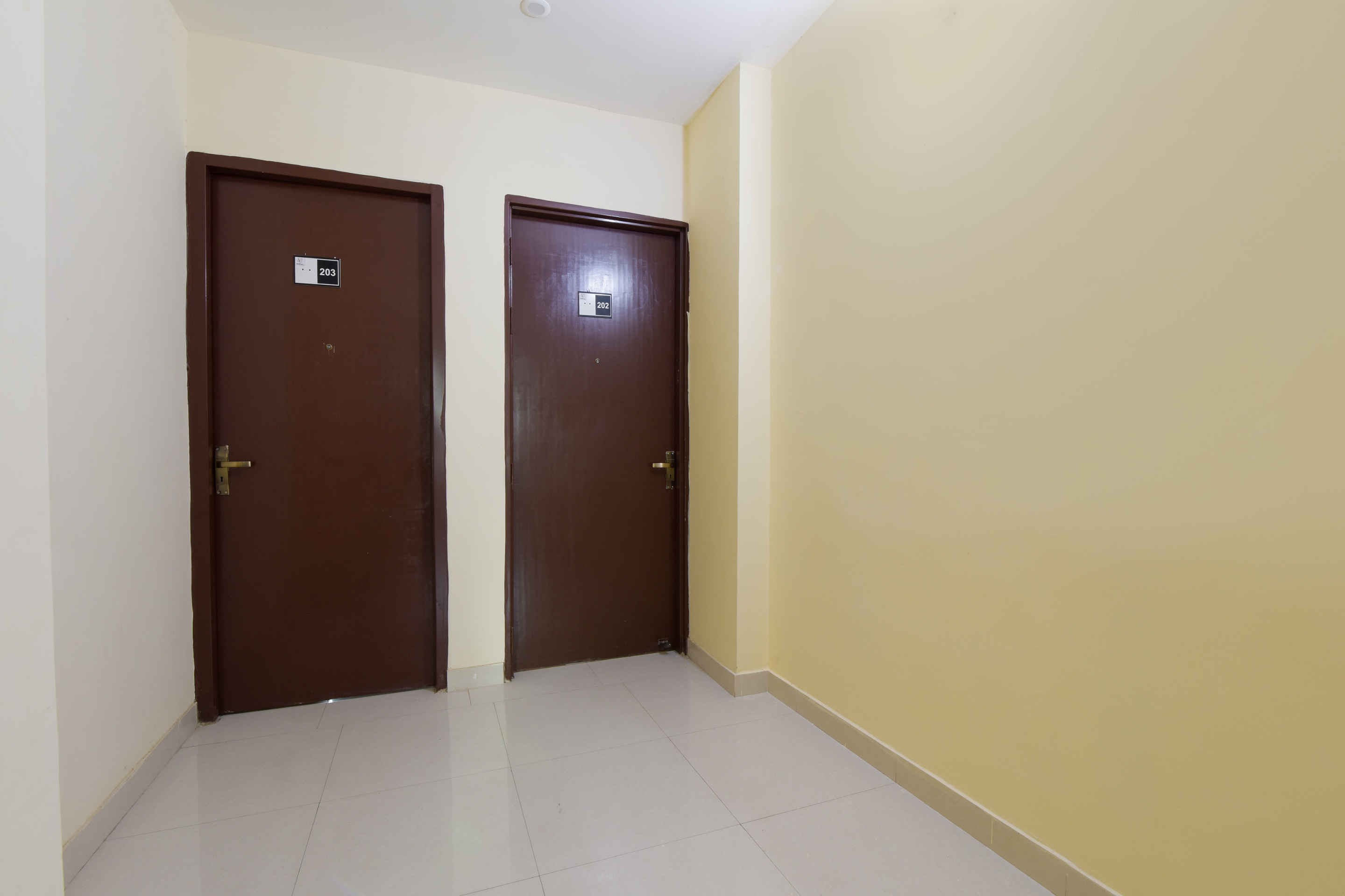 OYO 74812 Tipsyy Inn, Gurgaon 2