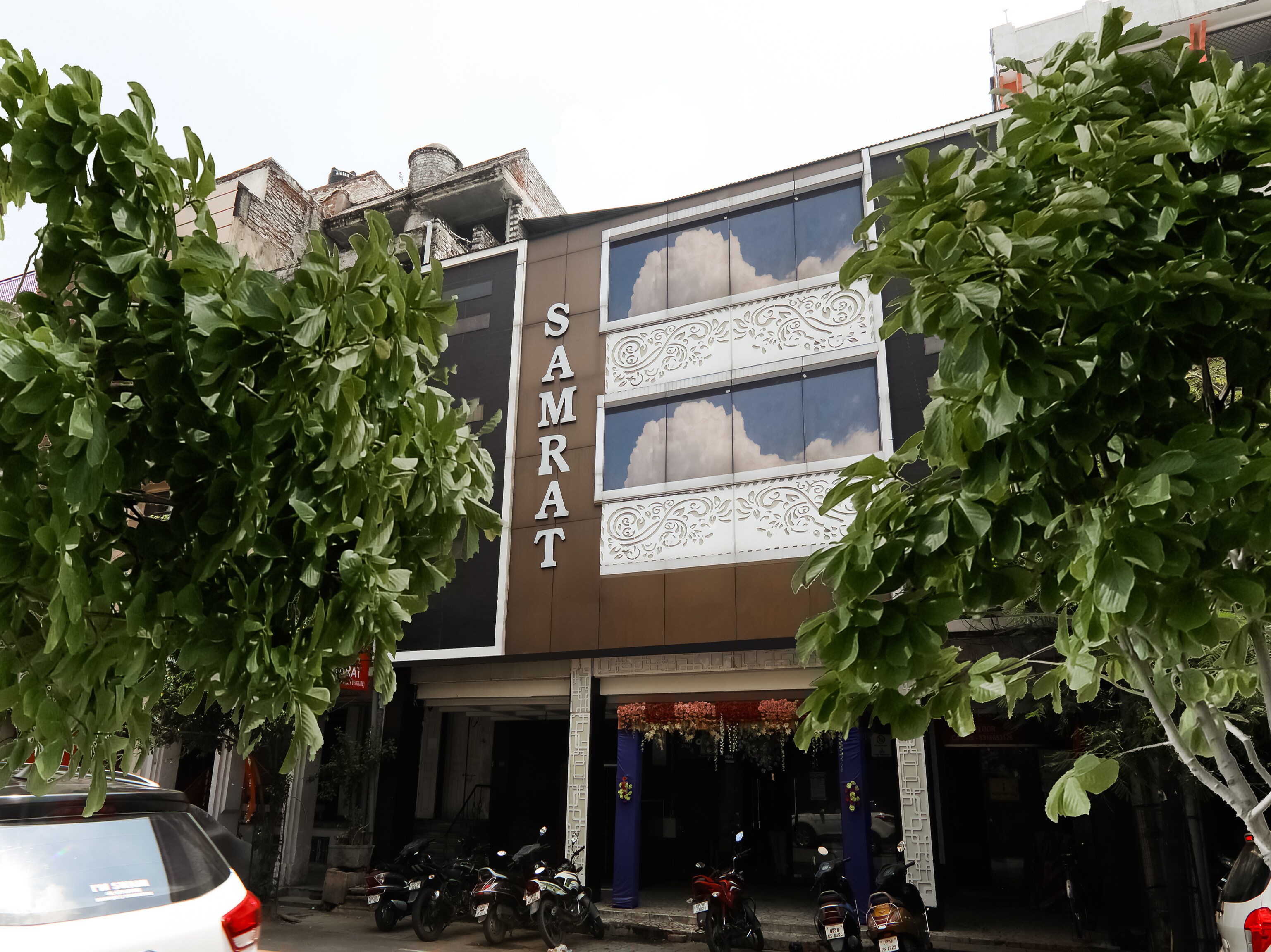 OYO 75205 Hotel Samrat, Kanpur 3
