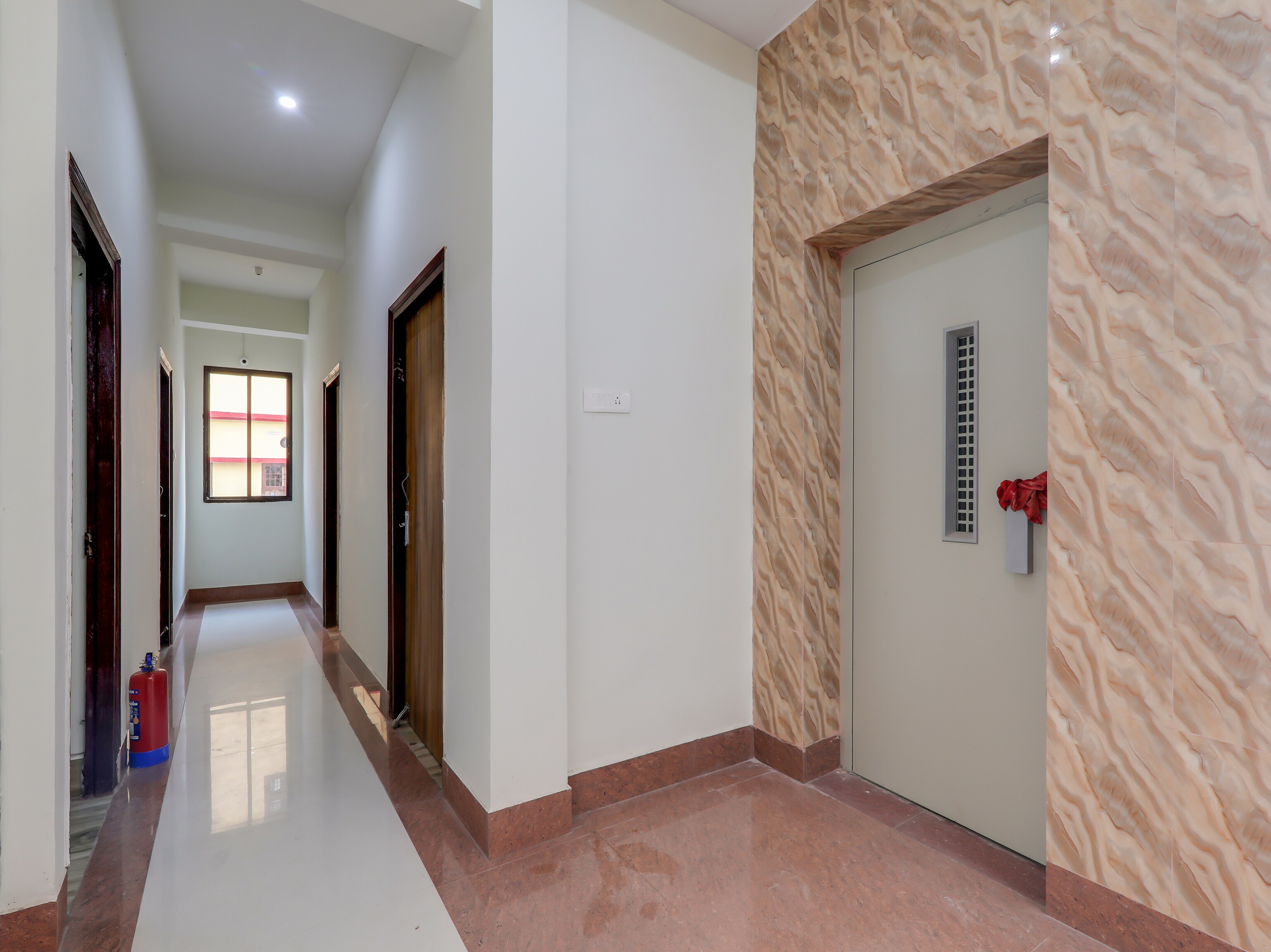 OYO 75217 Hotel Navya Grand, Patna 3