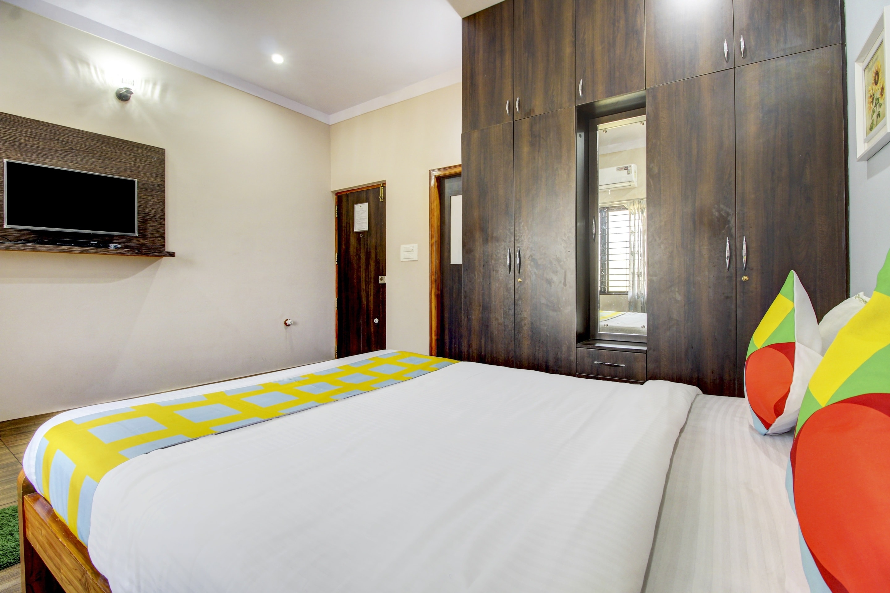 OYO 80001 VP inn, Mysore 5