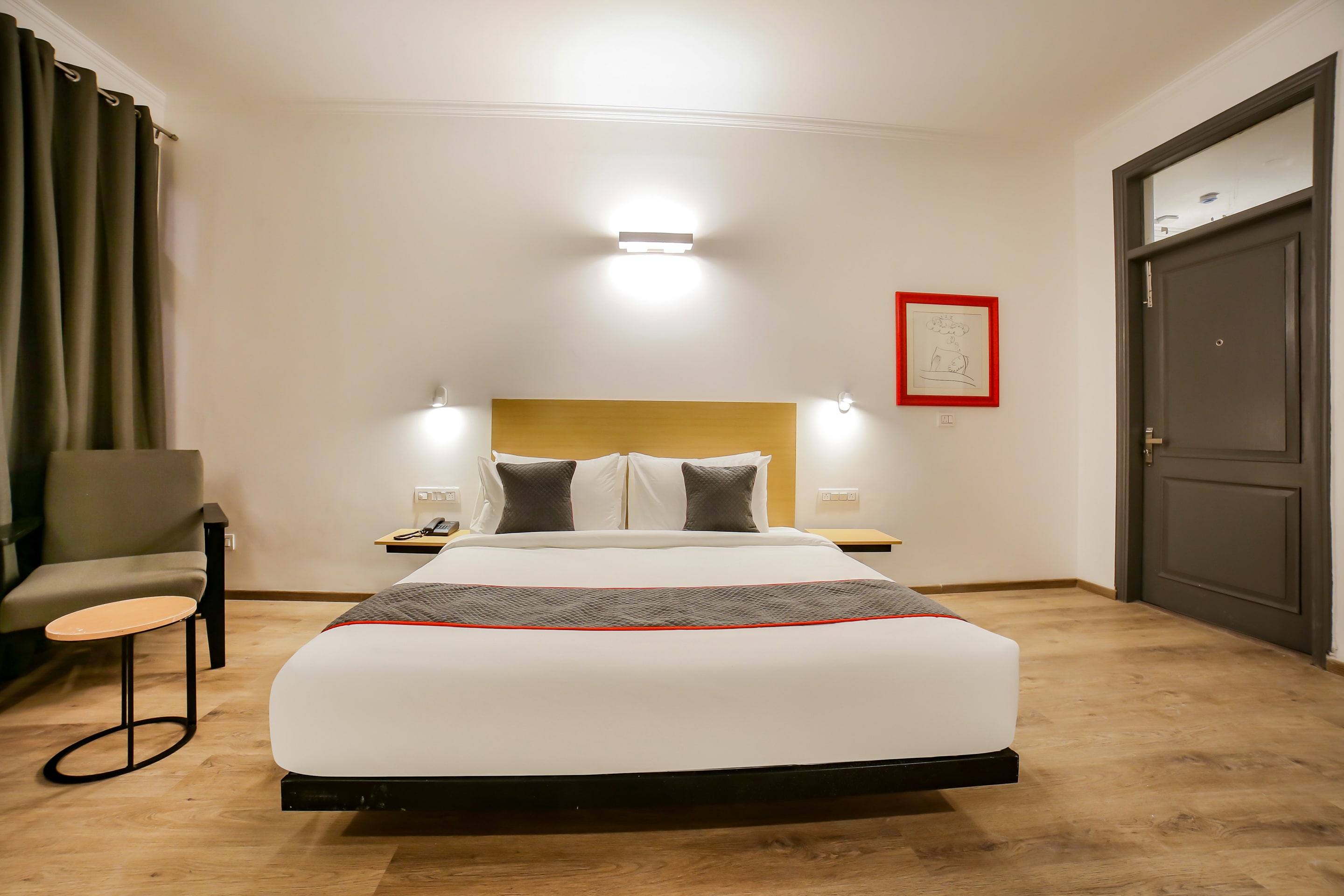 OYO Townhouse 330 DLF Phase-2, Gurgaon 2