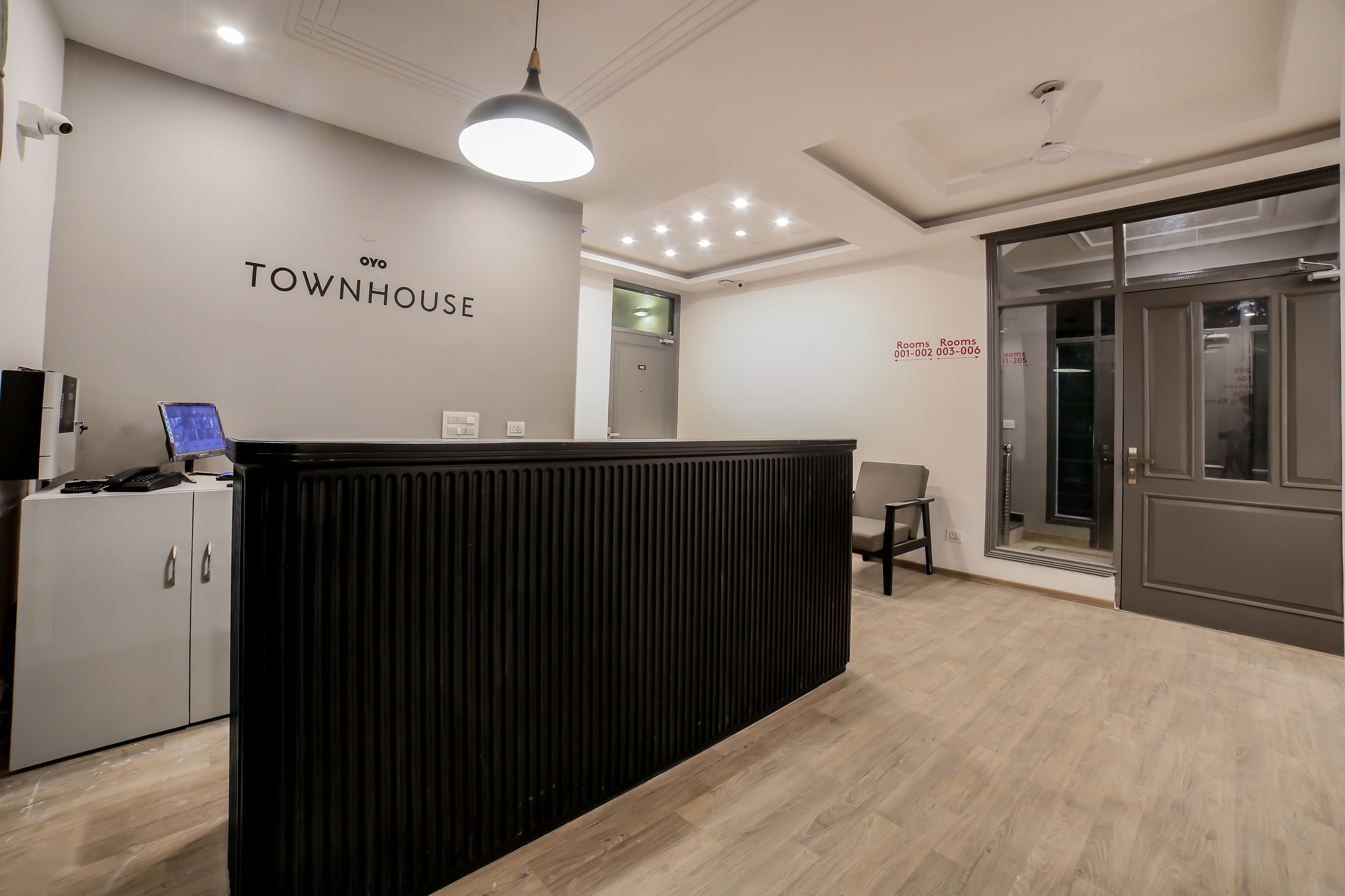 OYO Townhouse 330 DLF Phase-2, Gurgaon 3