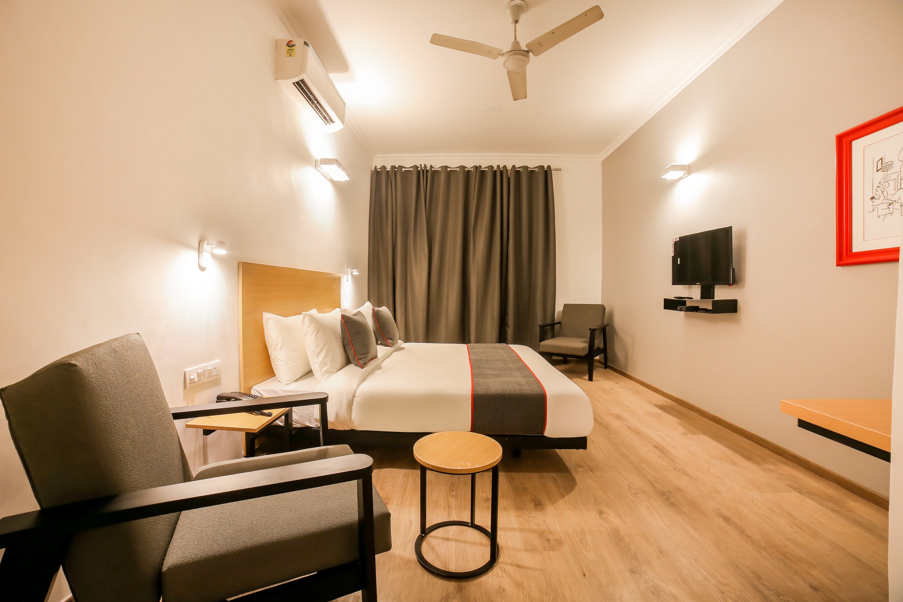 OYO Townhouse 330 DLF Phase-2, Gurgaon 5
