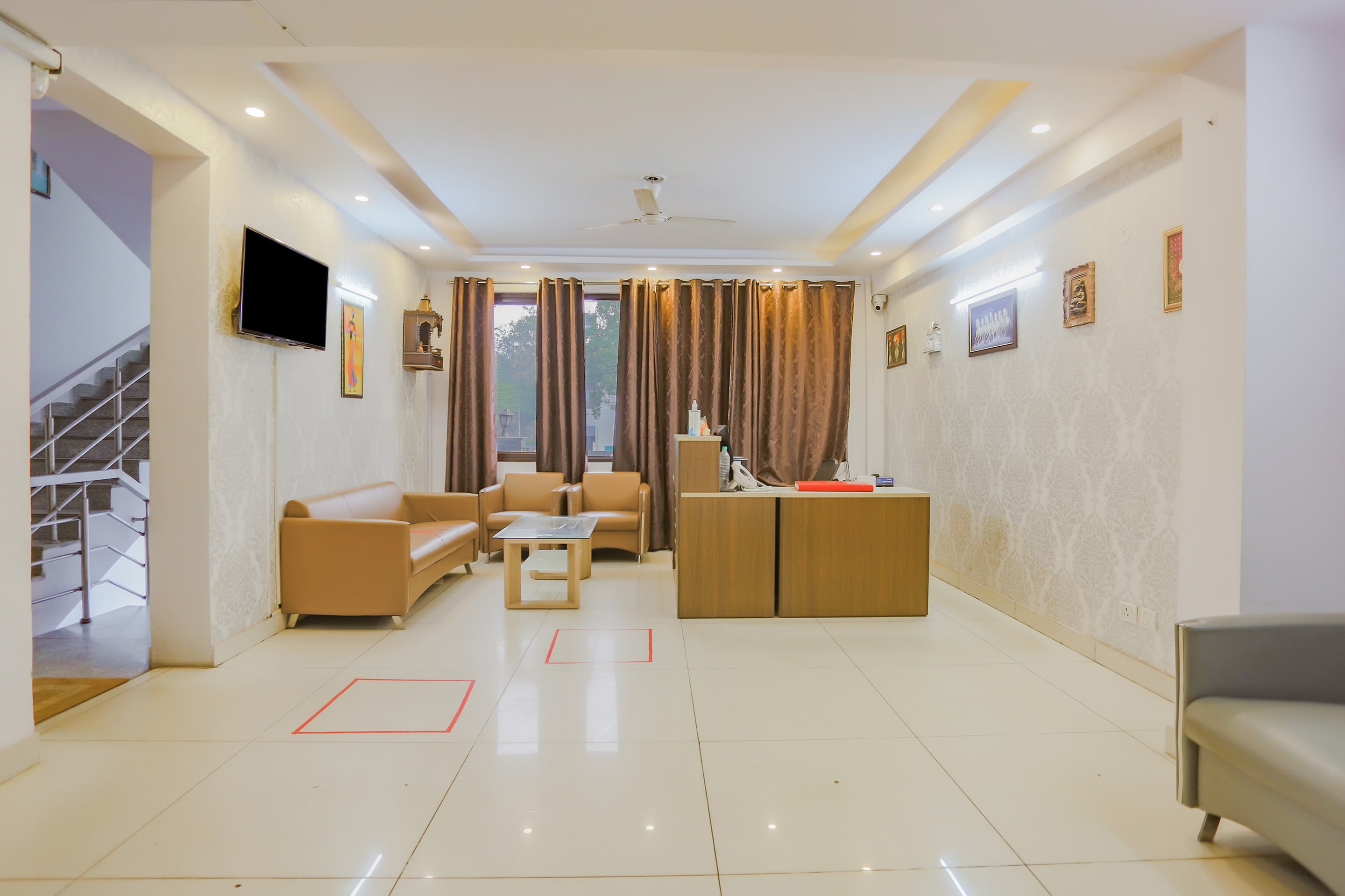 OYO 78374Collection O Essendi Hospitalities Llp, Noida 4